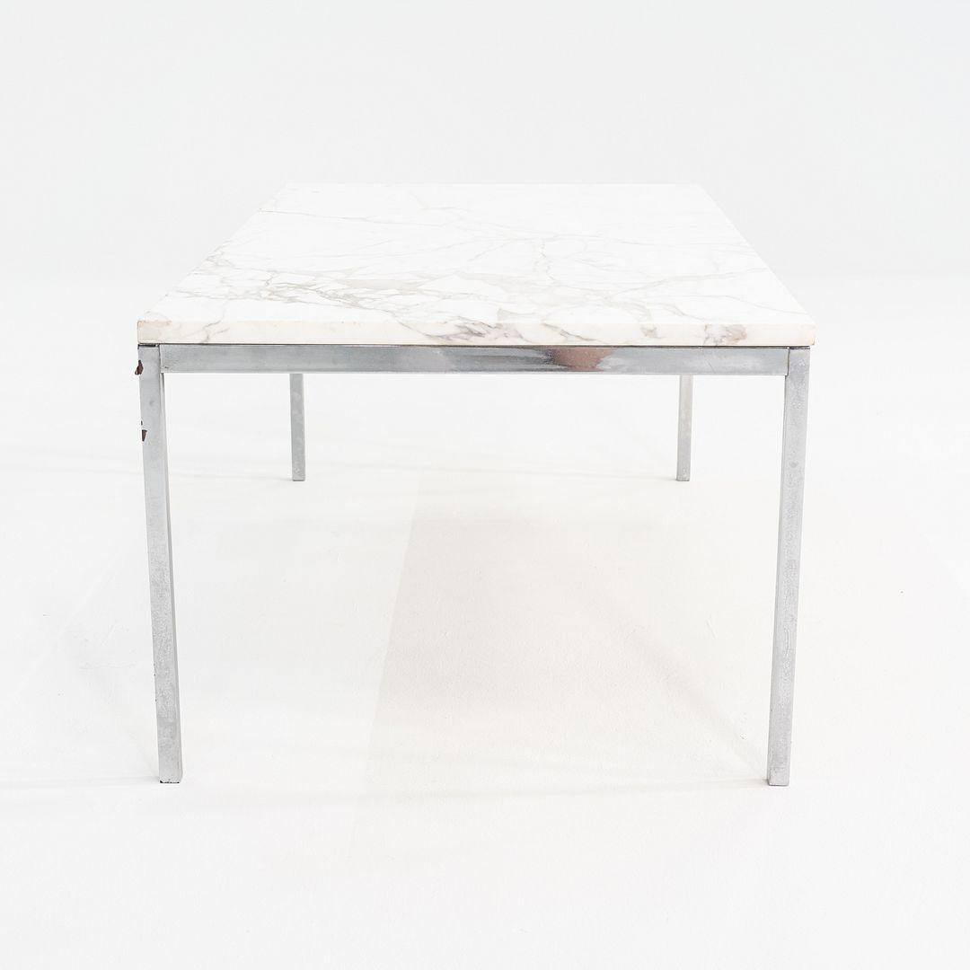 1960s Florence Knoll Table à café en marbre et acier chromé 45x23