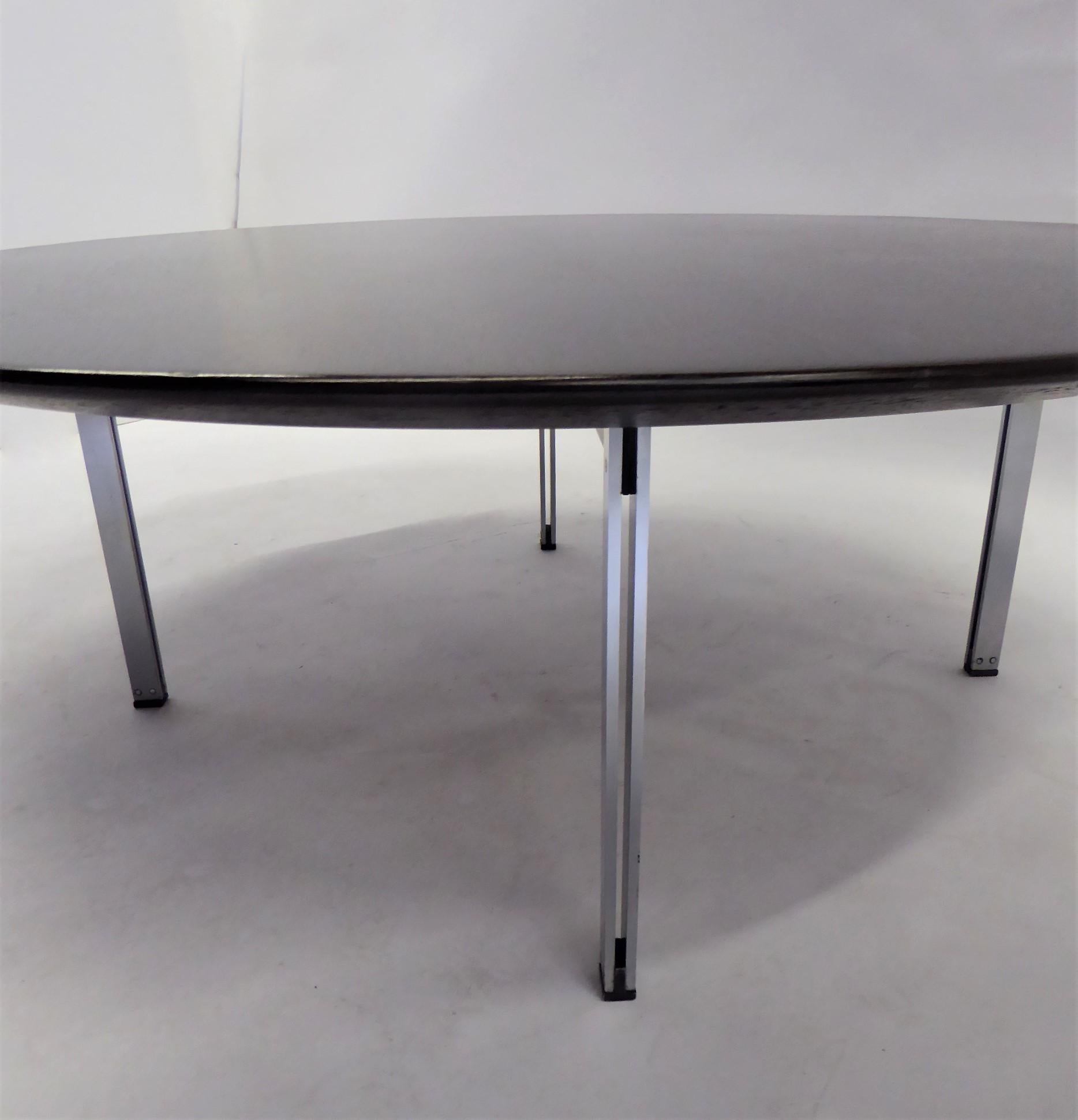 1960s Florence Knoll Parallel Bar Ebonized Coffee Table for Knoll In Good Condition In Miami, FL