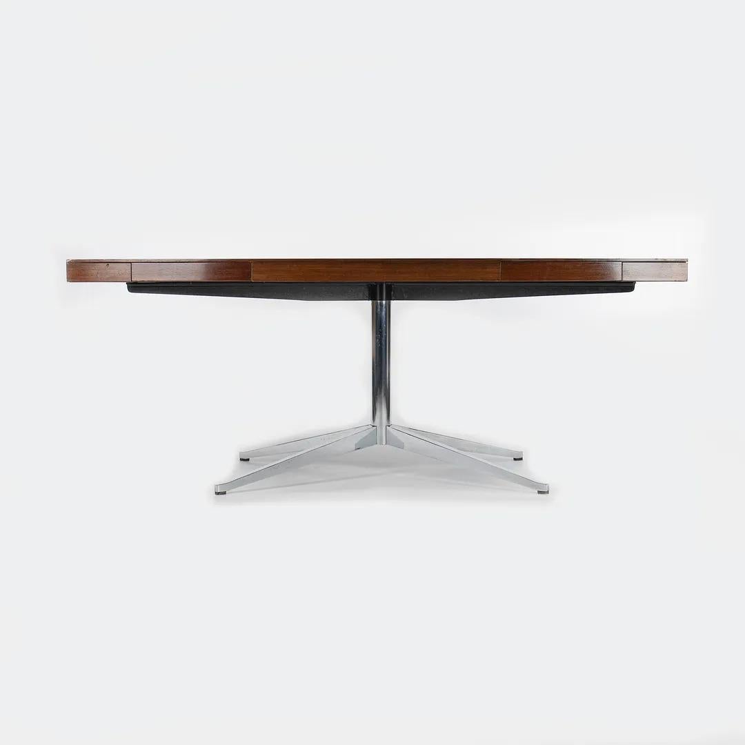 1960s Florence Knoll Partners Desk or Executive Table in Rosewood, Model 2485 For Sale 2