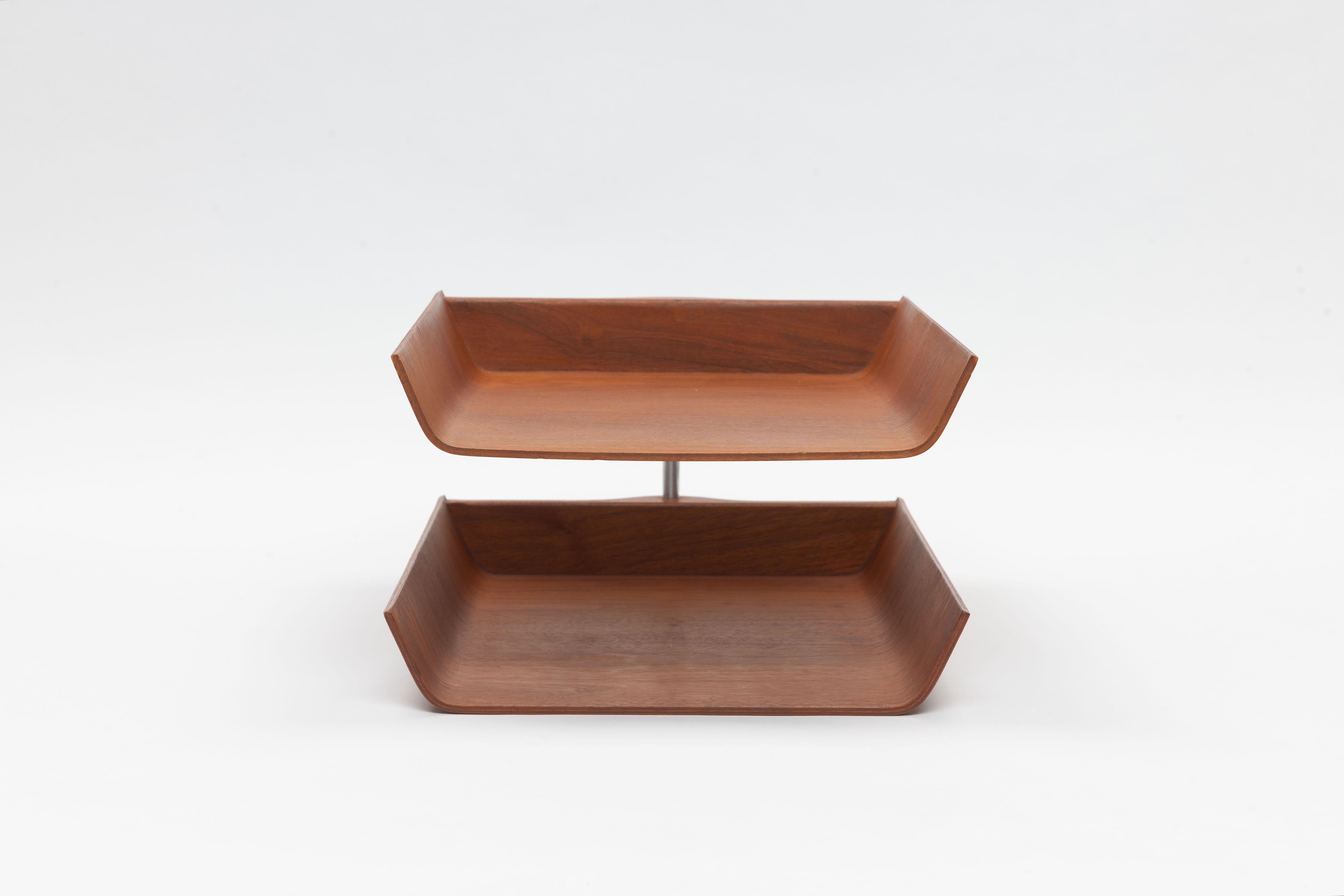 Mid-Century Modern 1960s Florence Knoll Pivoting Walnut Plywood Desk Tray by Knoll