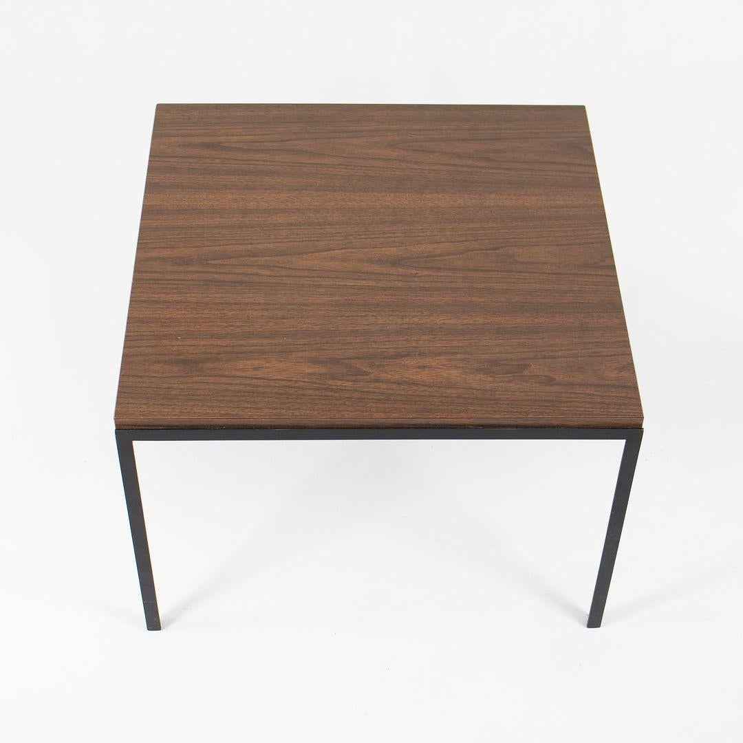 Table d'appoint Florence Knoll T Angle 24 pouces d'extrémité avec plateau en formica, modèle 304, des années 1960 en vente 5