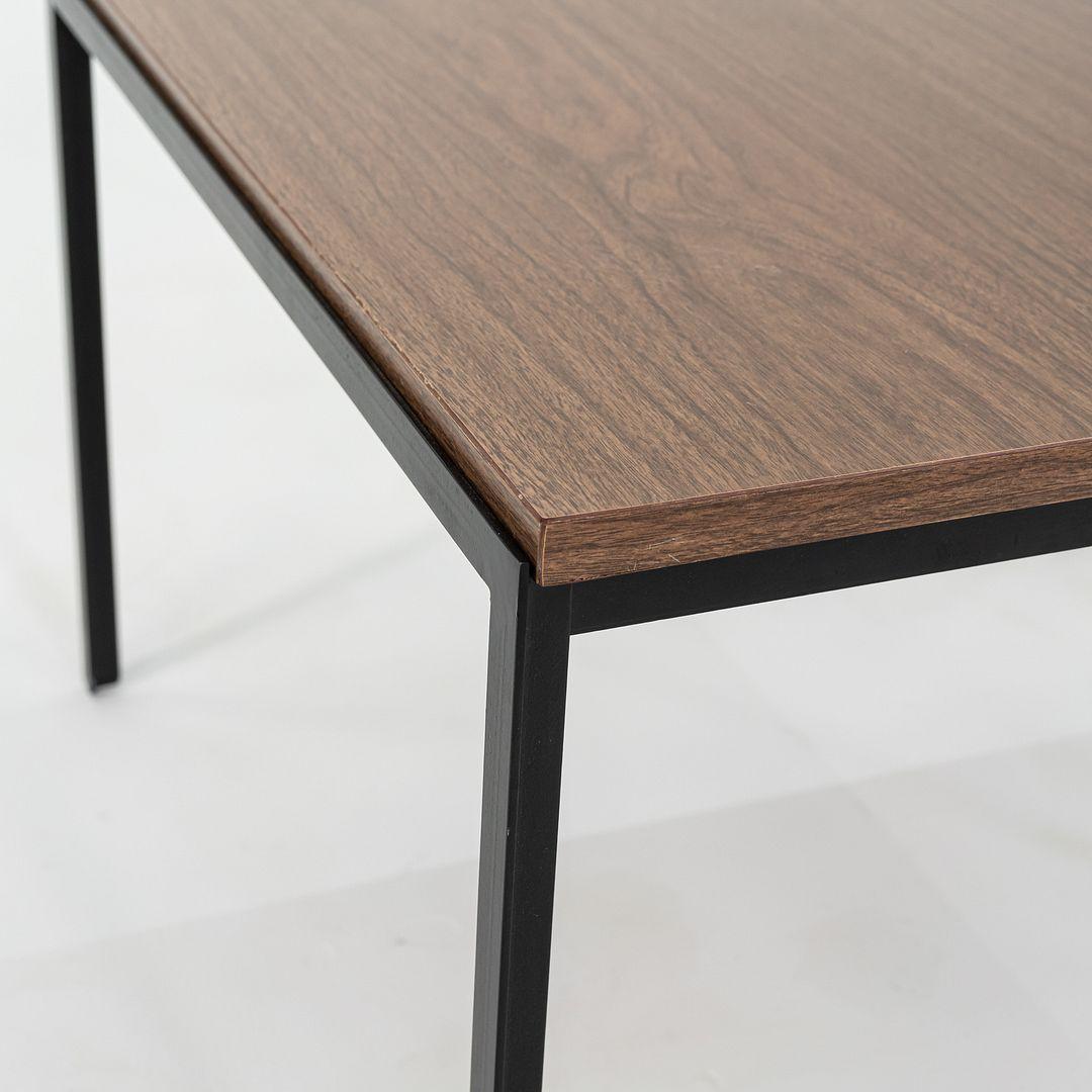 1960s Florence Knoll T Angle 24 x 24 inch Side / End Table en vente 3