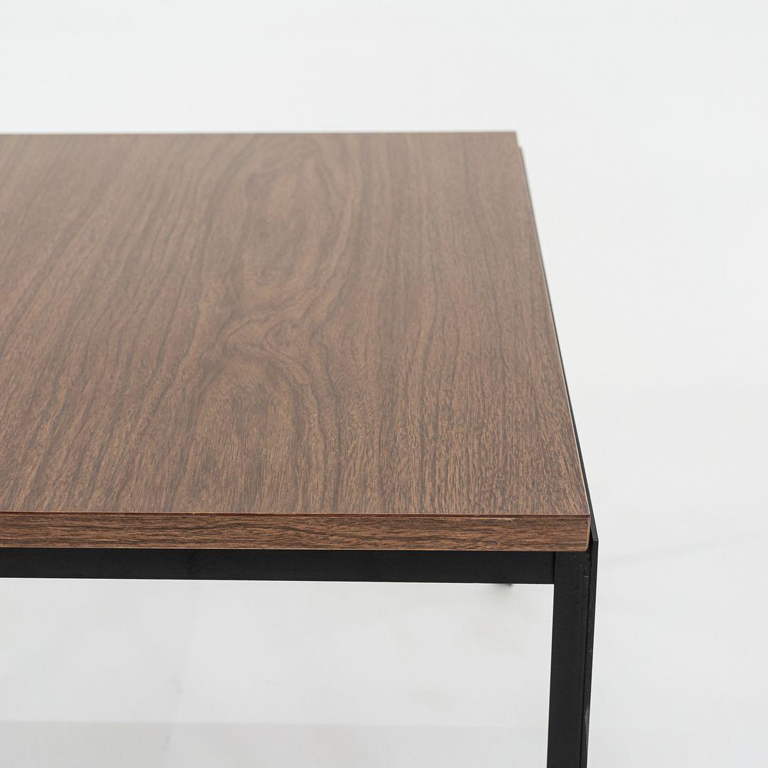 1960s Florence Knoll T Angle 24 x 24 inch Side / End Table en vente 4