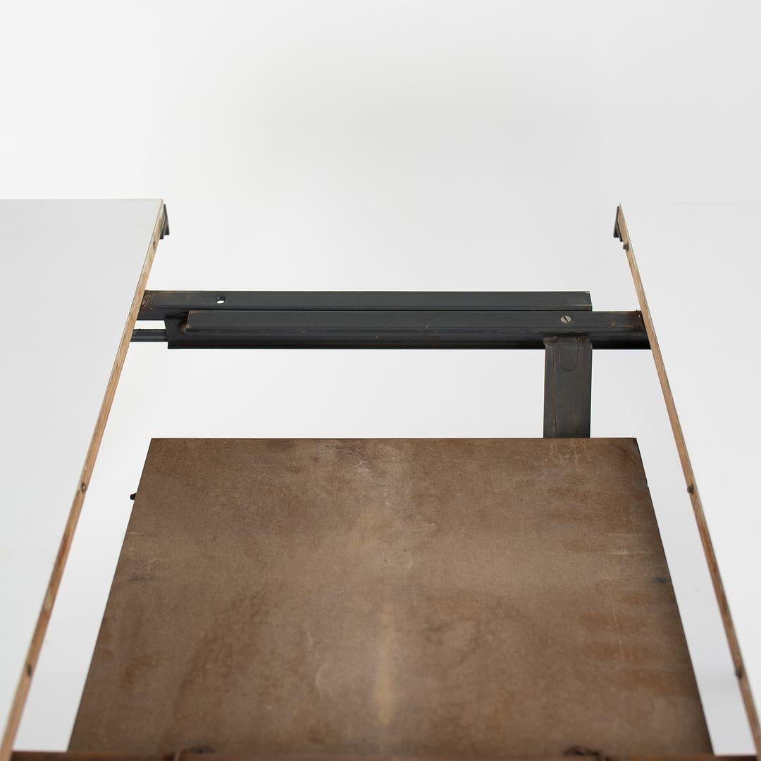 Années 1960 Florence Knoll Table de salle à manger à rallonge 34-49 pouces, modèle 310 en vente 4
