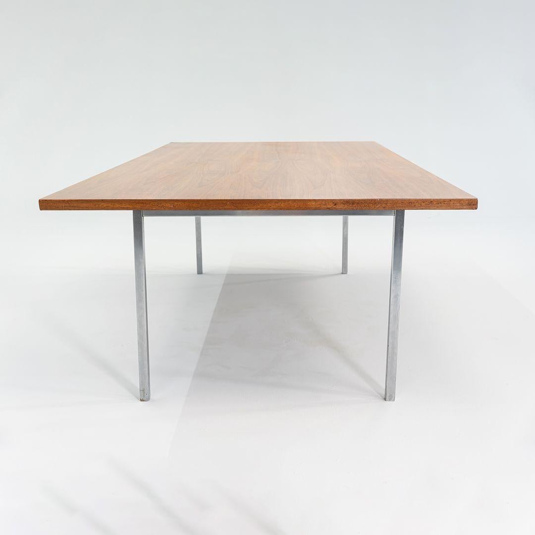 Américain 1960s Florence Knoll Walnut Dining / Conference Table Chromed Steel Legs 34x72in en vente