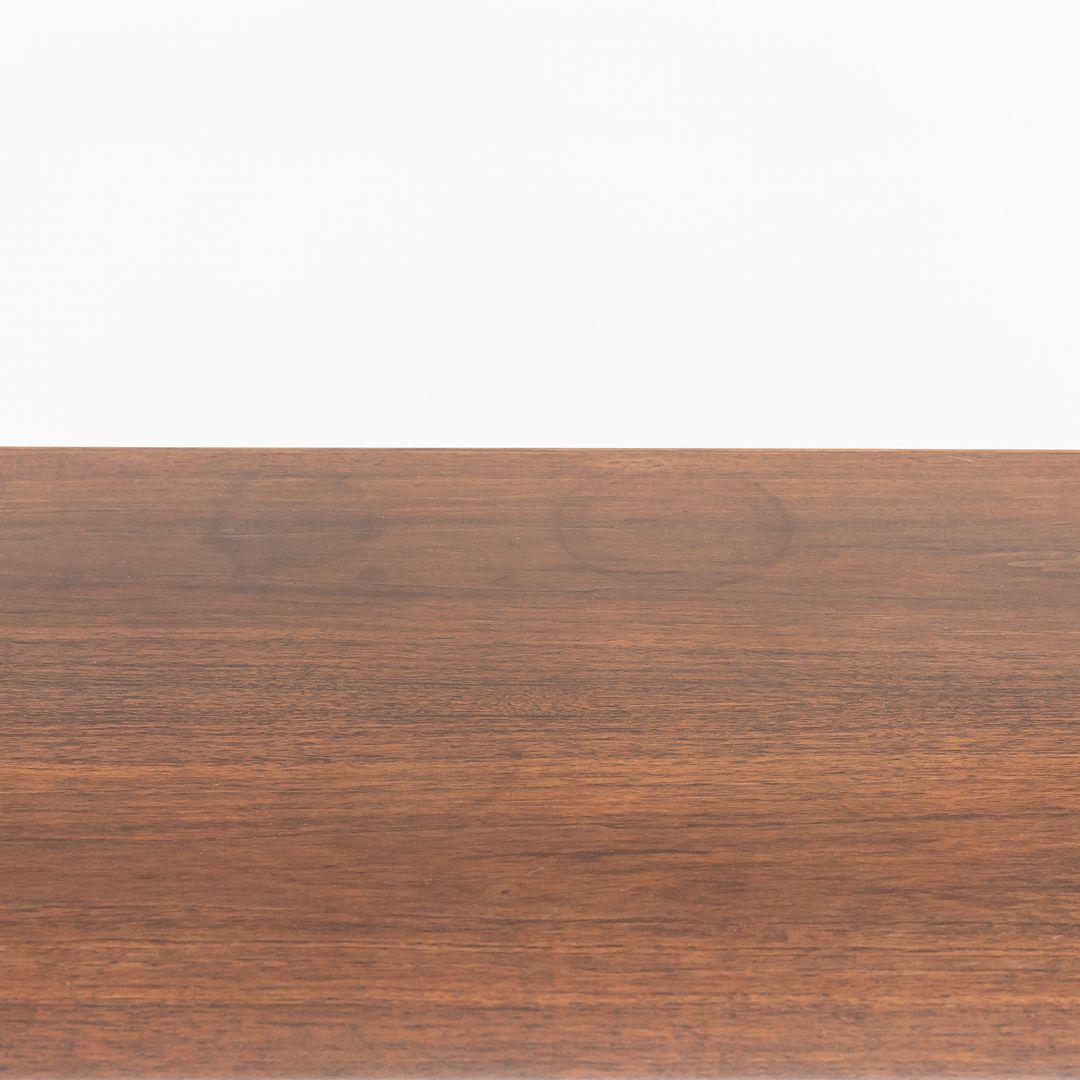 Credenza a quattro ante in noce Florence Knoll del 1960, modello 541 con etichetta originale in vendita 1