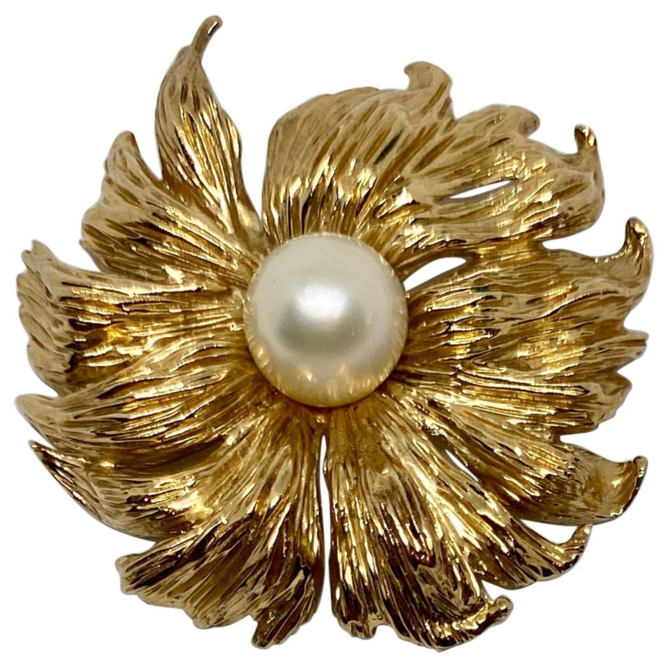 1960s Flower Brooch in 14 Karat Yellow Gold with Cultured Pearl