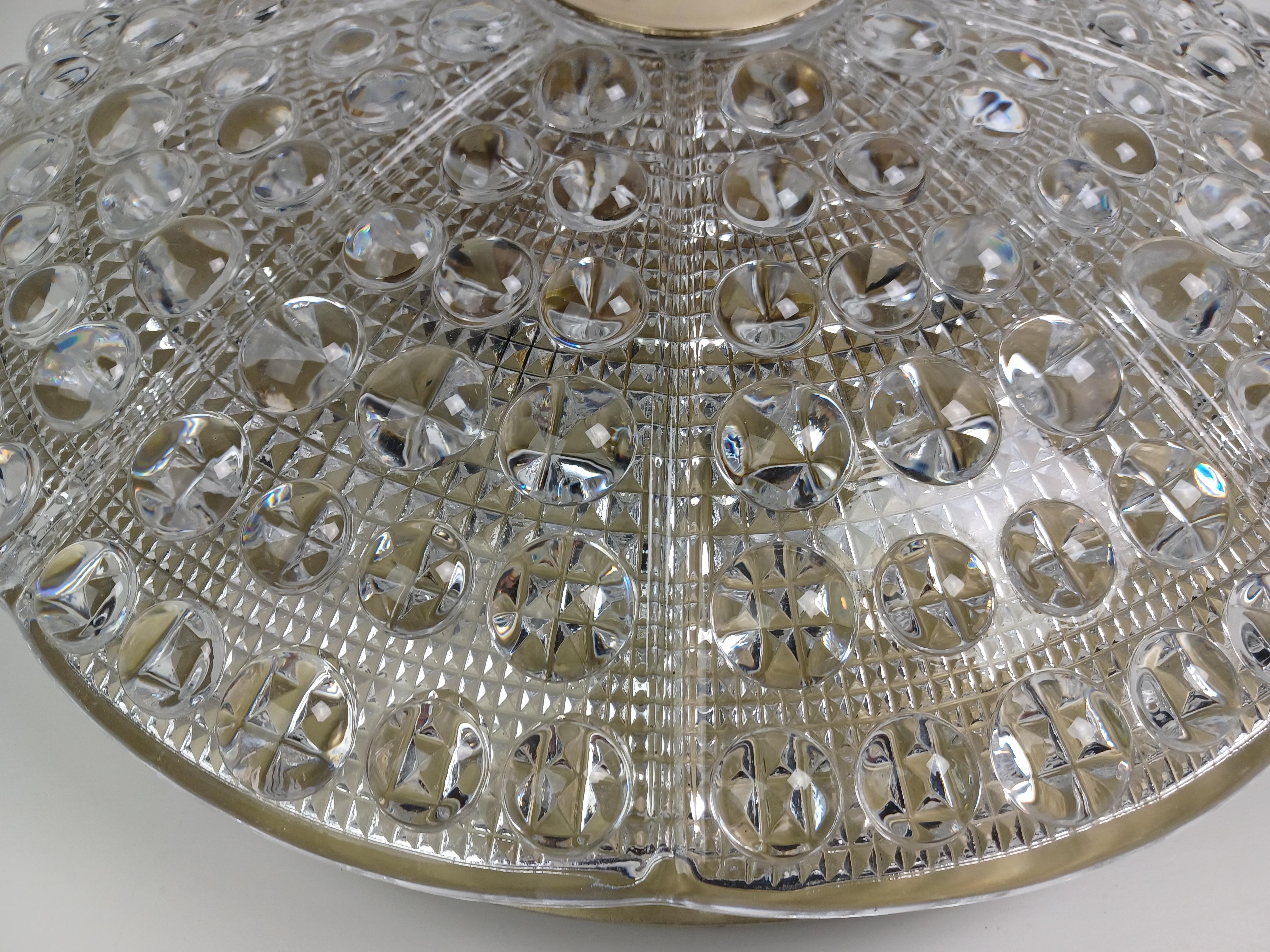 Mid-Century Modern Lustre encastré en verre et laiton des années 1960 par Carl Fagerlund pour Lyfa en vente