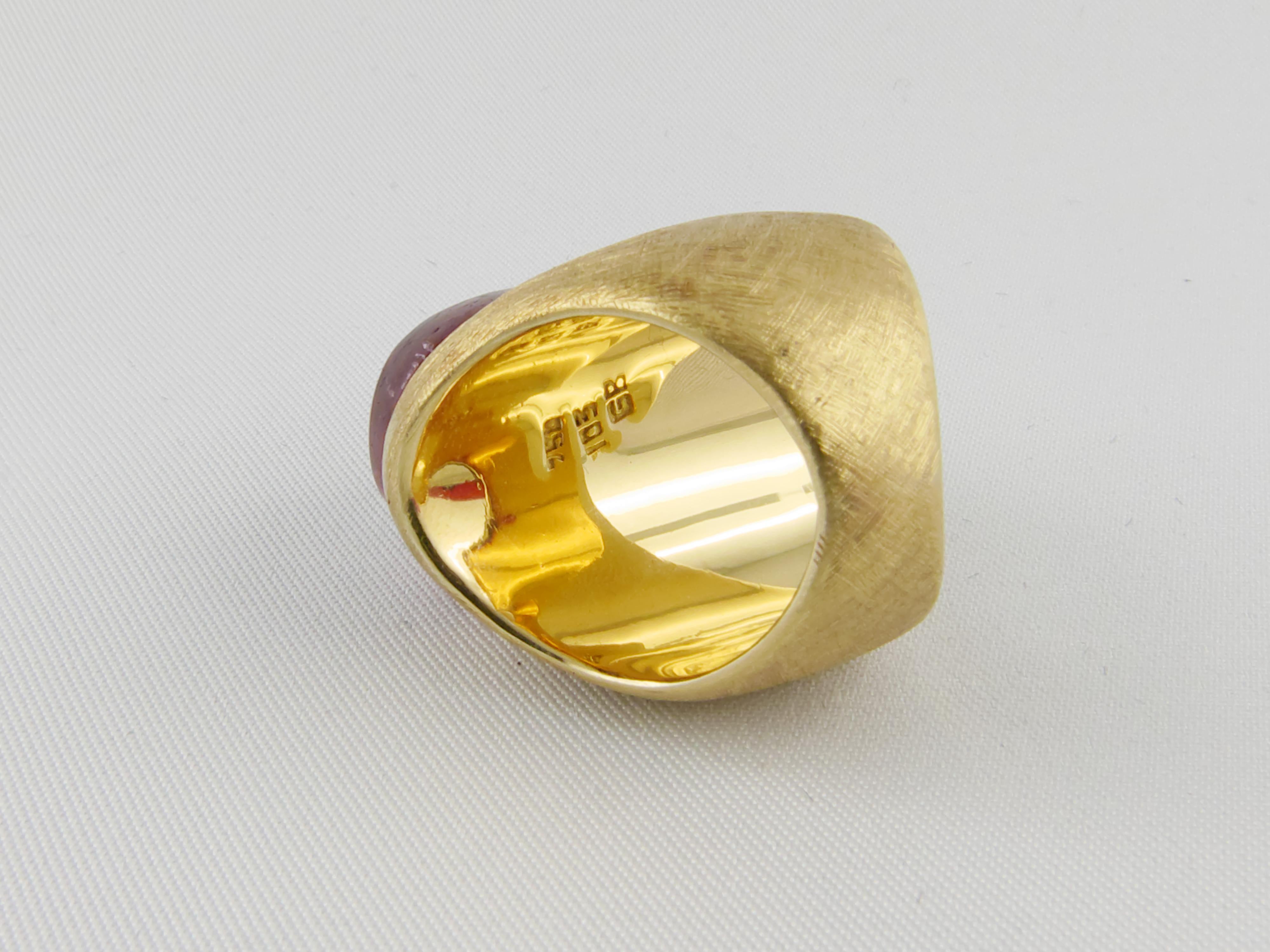 Tumbled 1960s Forma Livre Carved Tourmaline and Yellow Gold Ring For Sale