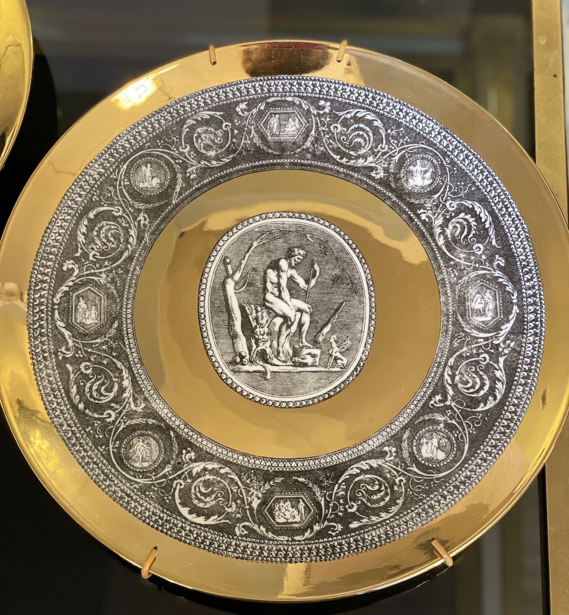 1960s Fornasetti Cammei Mythological Collection Gold Leaf Plates Signed Set of 6

Fornasetti 1960s 'Cammei' series porcelain plates decorated with pure gold leaf, set of 6. Designed and signed by Piero Fornasetti, each plate depicts a mythological