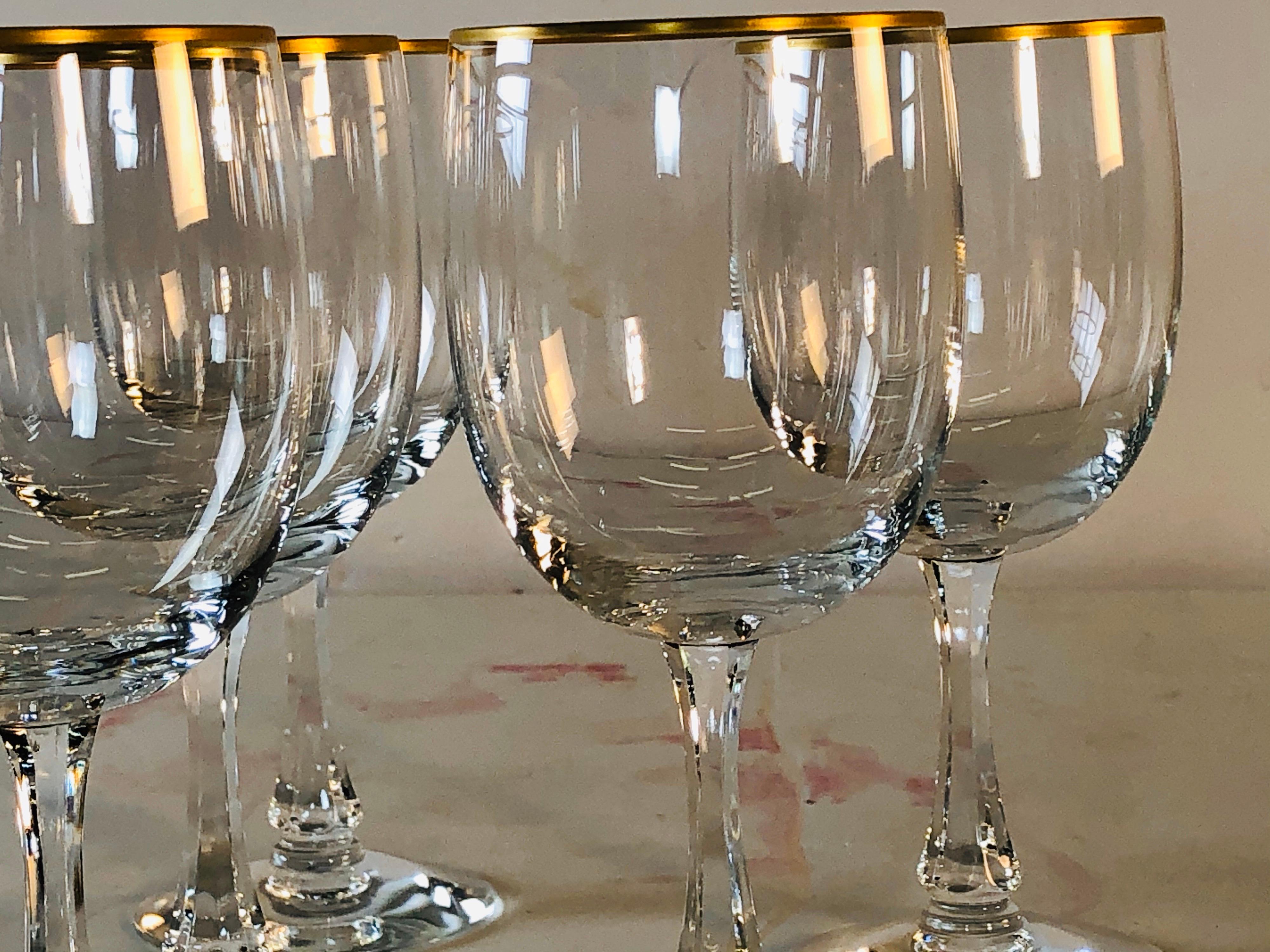 gold rimmed wine glasses