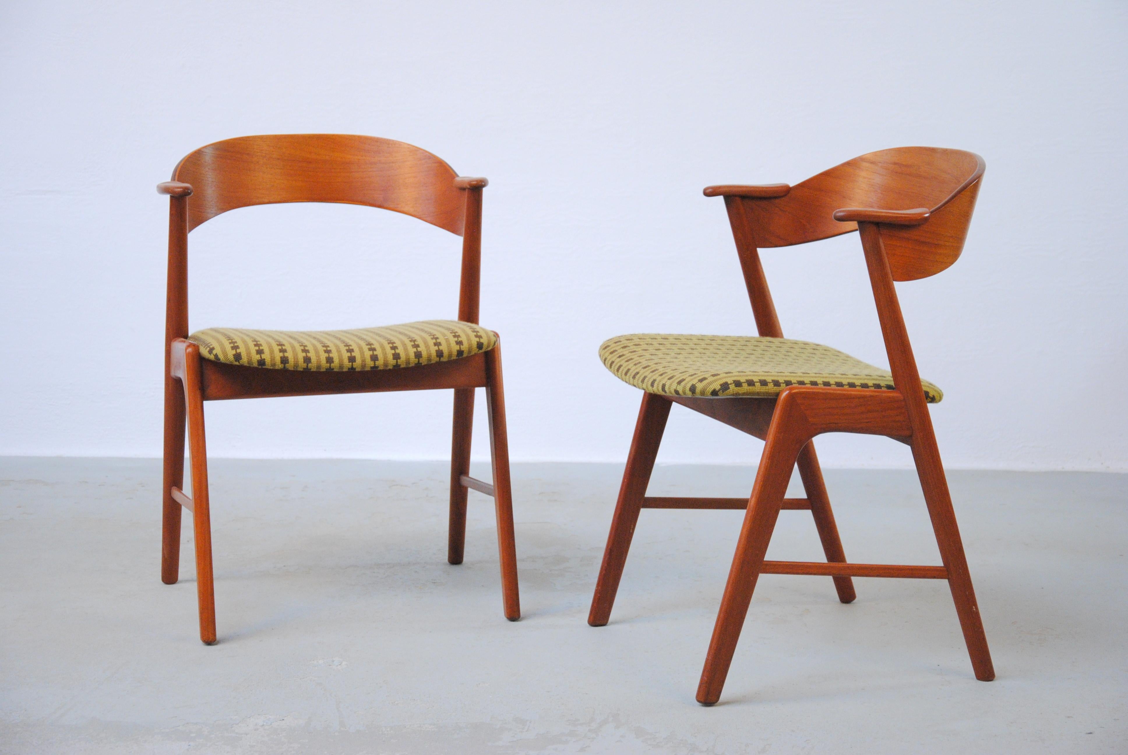 Four Fully Restored Danish Teak Dining Chairs Custom Reupholstery Included In Good Condition For Sale In Knebel, DK