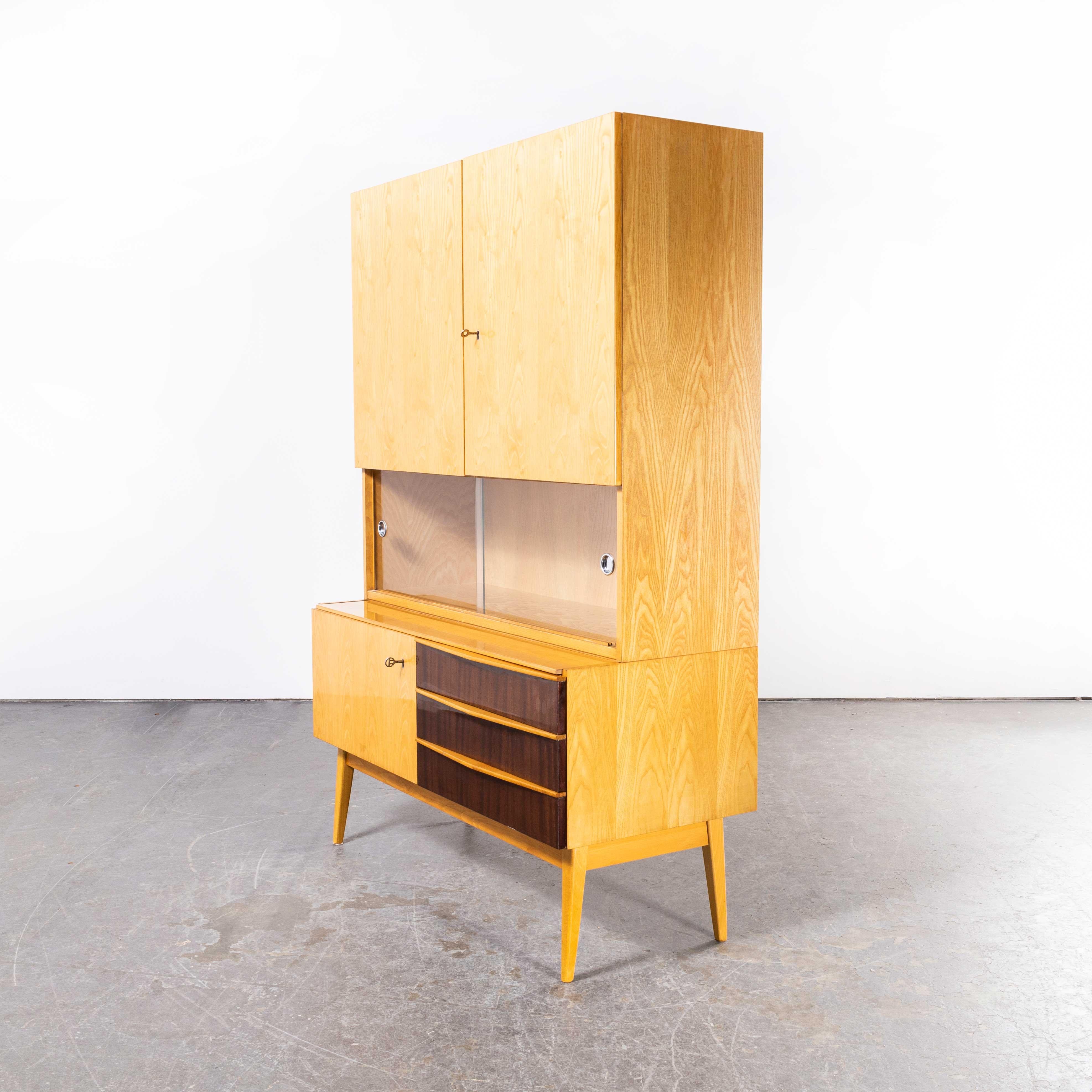 1960’s Four Door Birch Two Tone Cabinet – Nabytek Czech
1960’s Four Door Birch Two Tone Cabinet – Nabytek Czech. Beautiful simple and classic mid century cabinet sourced in the Czech Republic. Produced by Nabytek in Brno in the Czech Republic.