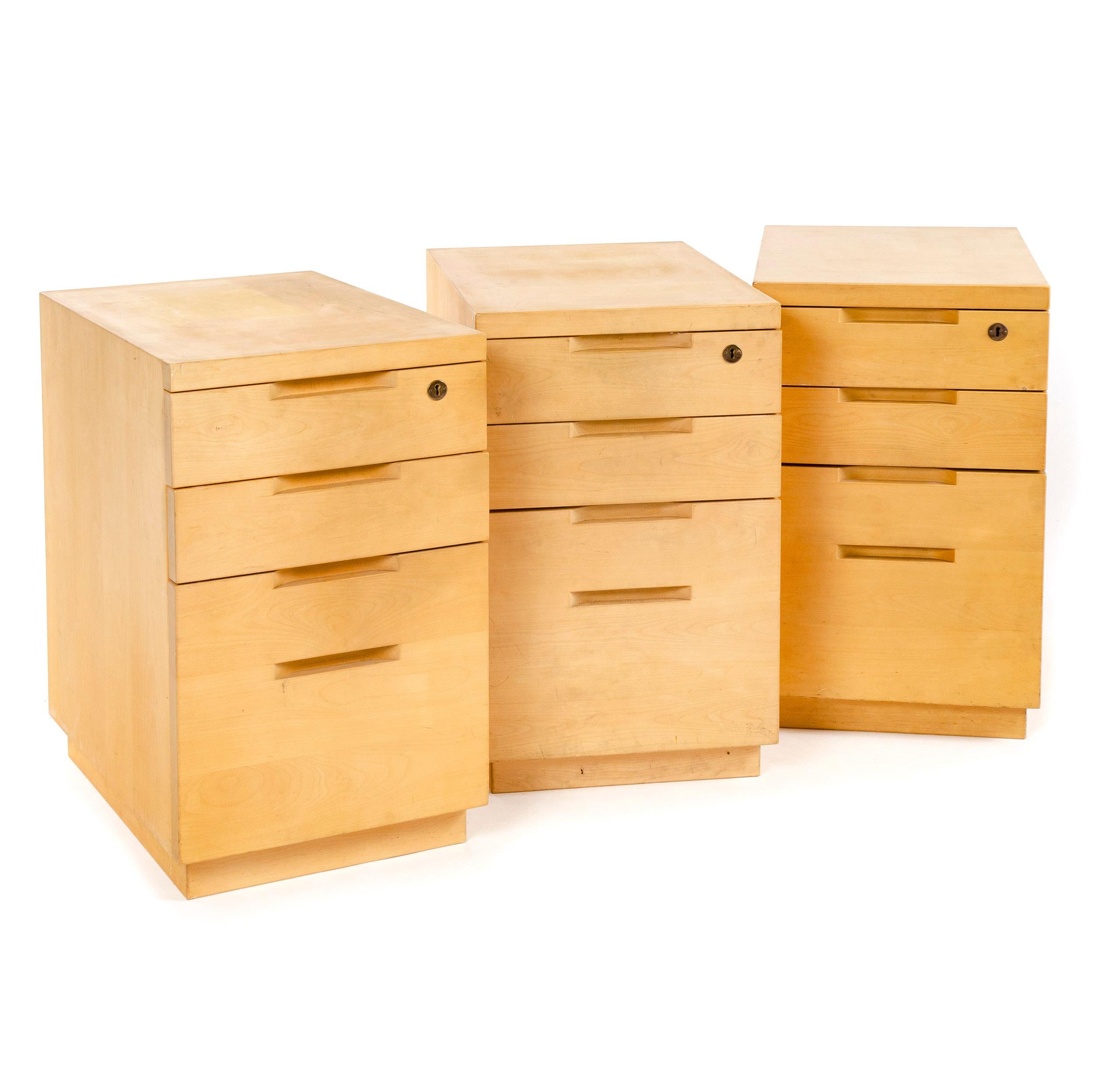 Scandinavian Modern 1960s Four-Drawer Cabinet by Alvar Aalto for Artek For Sale