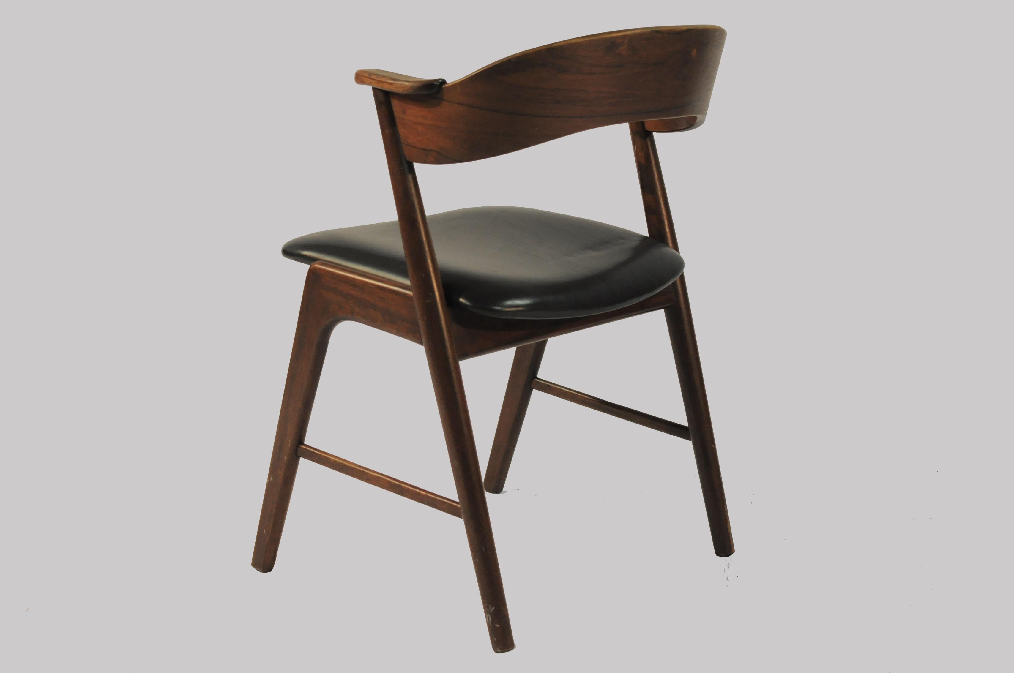 Mid-20th Century 1960s Four Fully Restored Danish Rosewood Dining Chairs Custom Upholstery For Sale