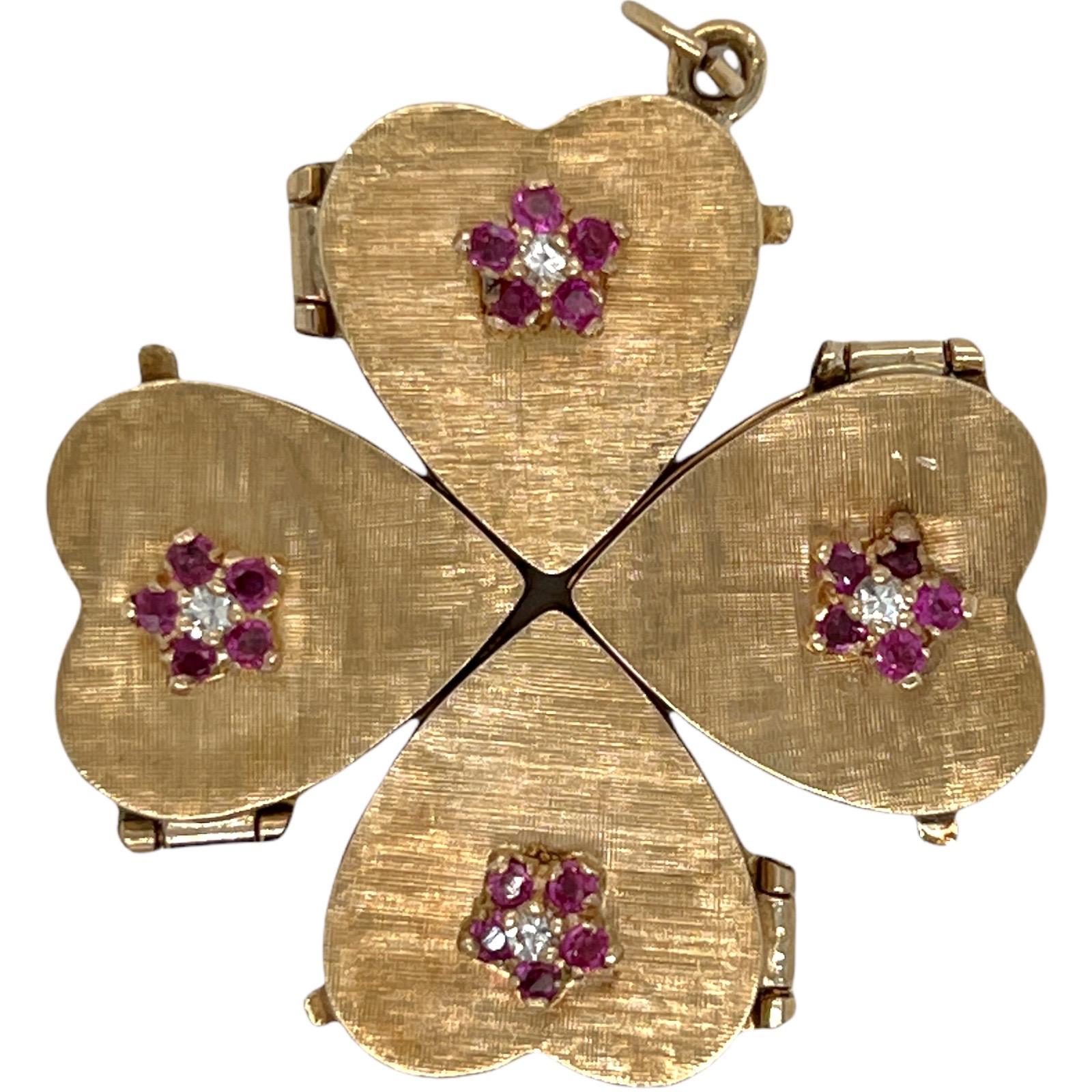 1960's Four Leaf Clover Diamond Ruby 14 Karat Yellow Gold Vintage Locket Charm In Excellent Condition In Boca Raton, FL