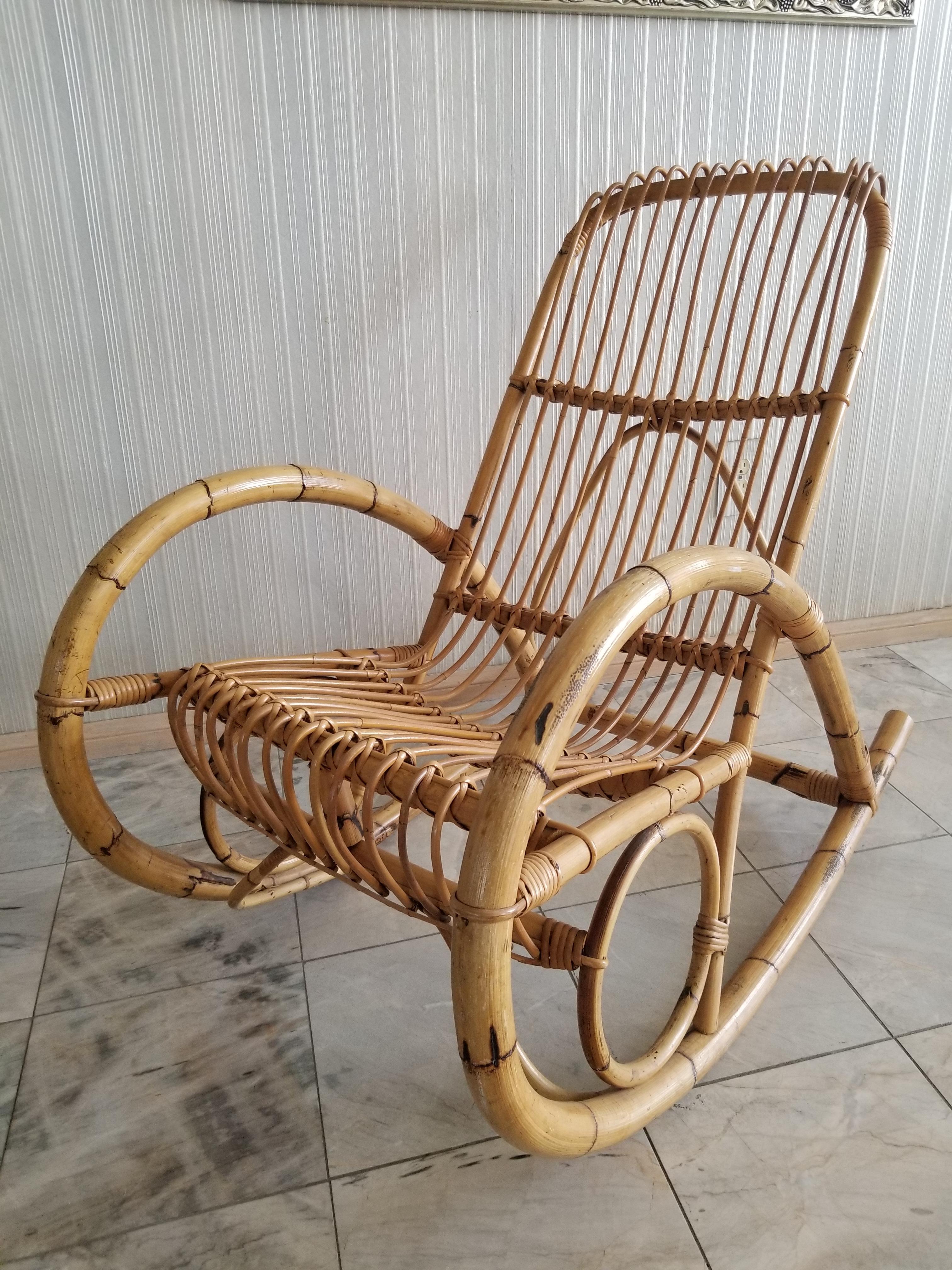 1960s Franco Albini Rocker Lounge Chair Cool Curves Bamboo & Rattan ITALY In Good Condition In Chula Vista, CA