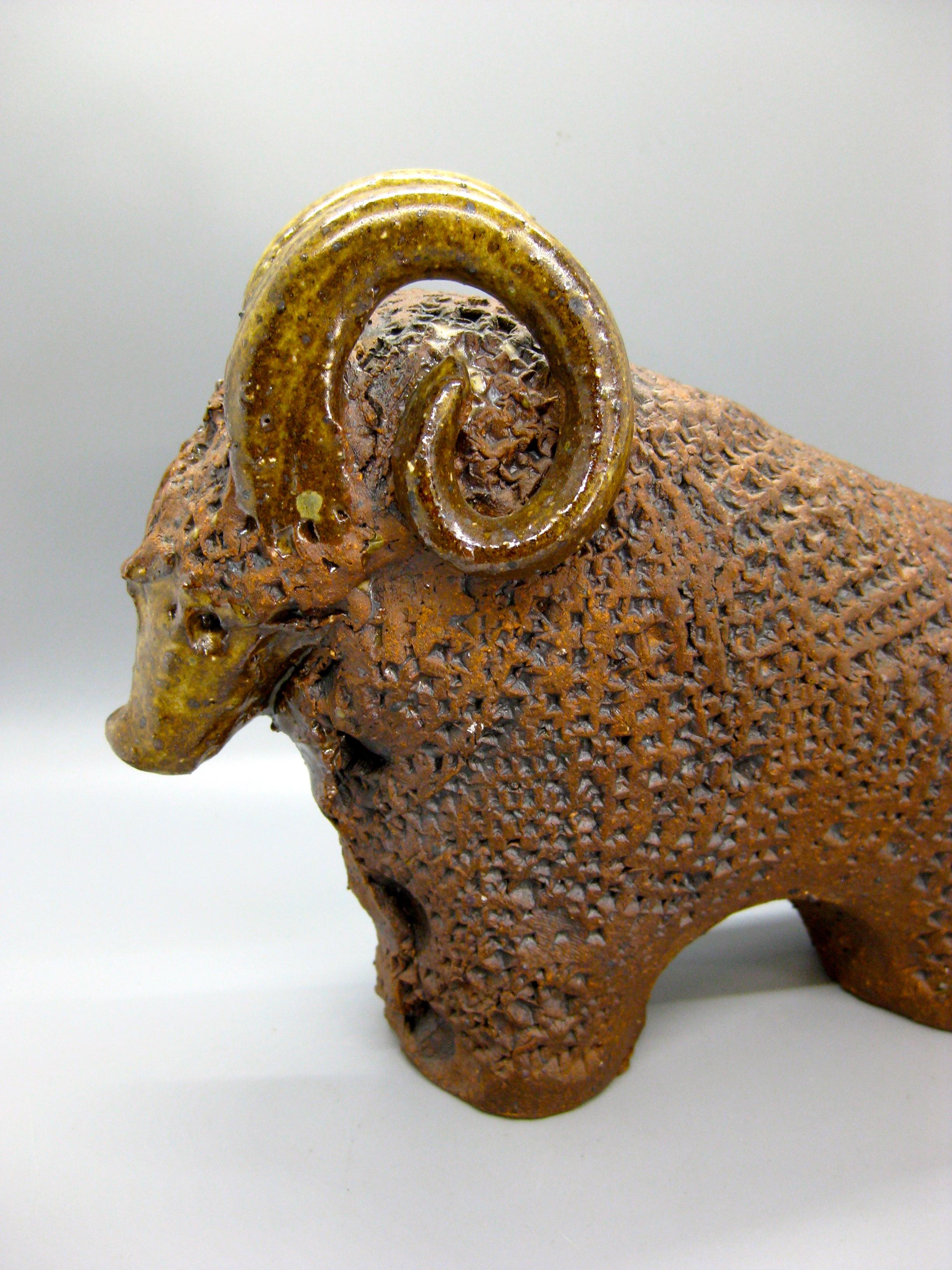 Great California Design studio pottery ram figurine sculpture by Frank Matranga and dates from the 1960's. Wonderful design and form. Has glaze accents. Hand made by the artist and signed on the bottom. In excellent condition. No chips, no cracks