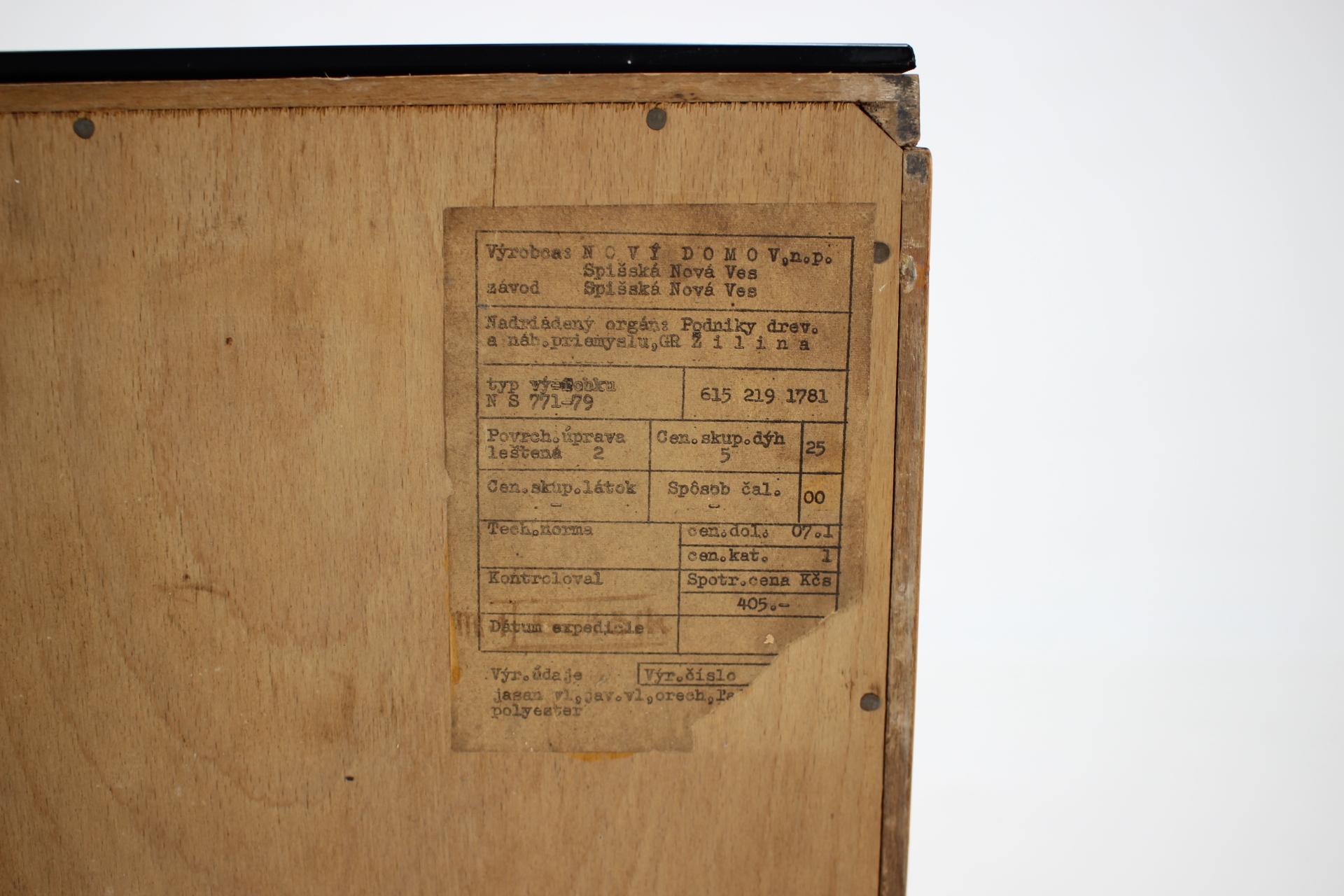 1960 Frantisek Mezulanik Coppia di cassettoni, Cecoslovacchia in vendita 7