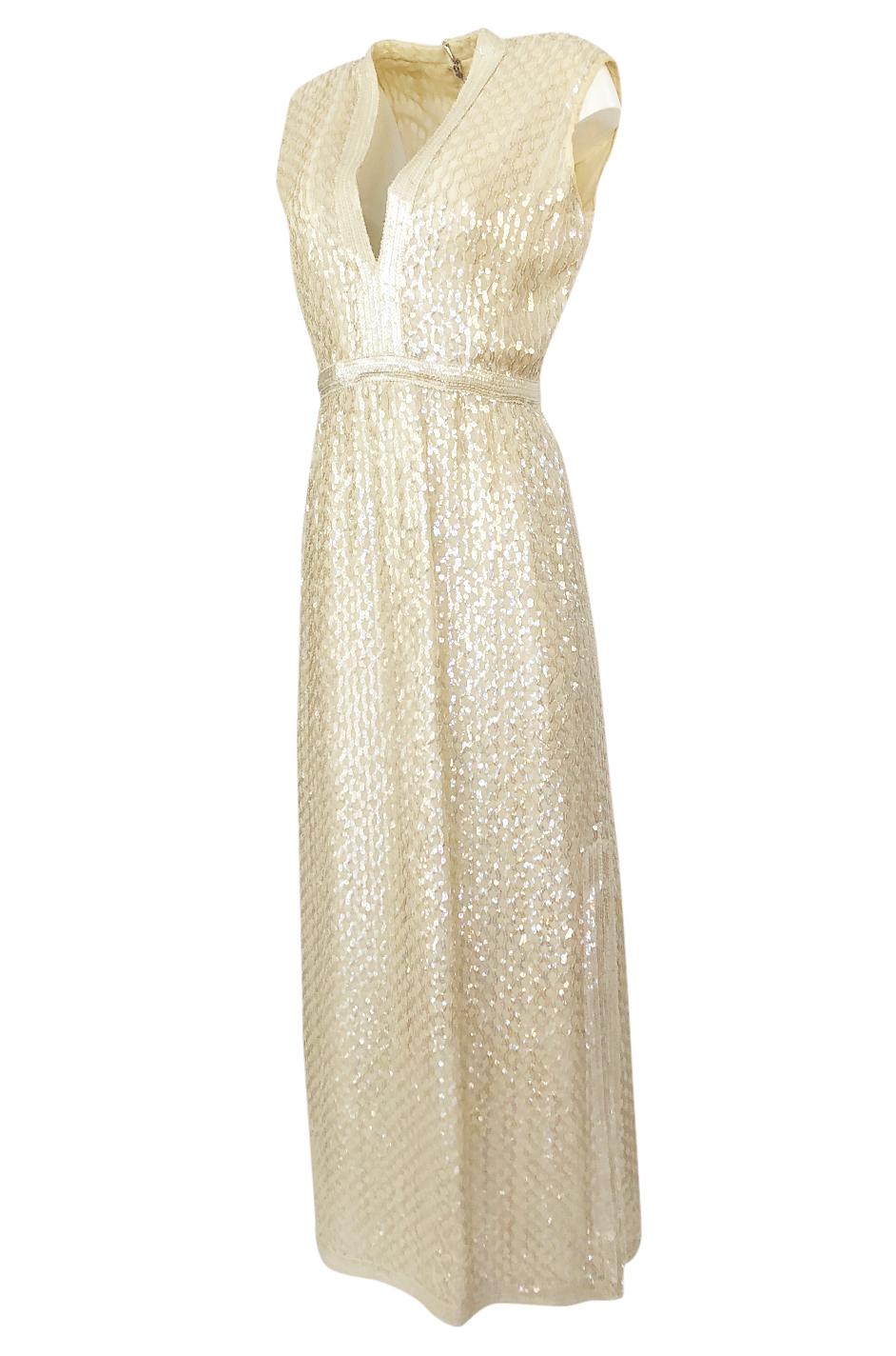 1960s Fred Perlberg Long Ivory Fully Sequinned Plunge Dress In Excellent Condition In Rockwood, ON