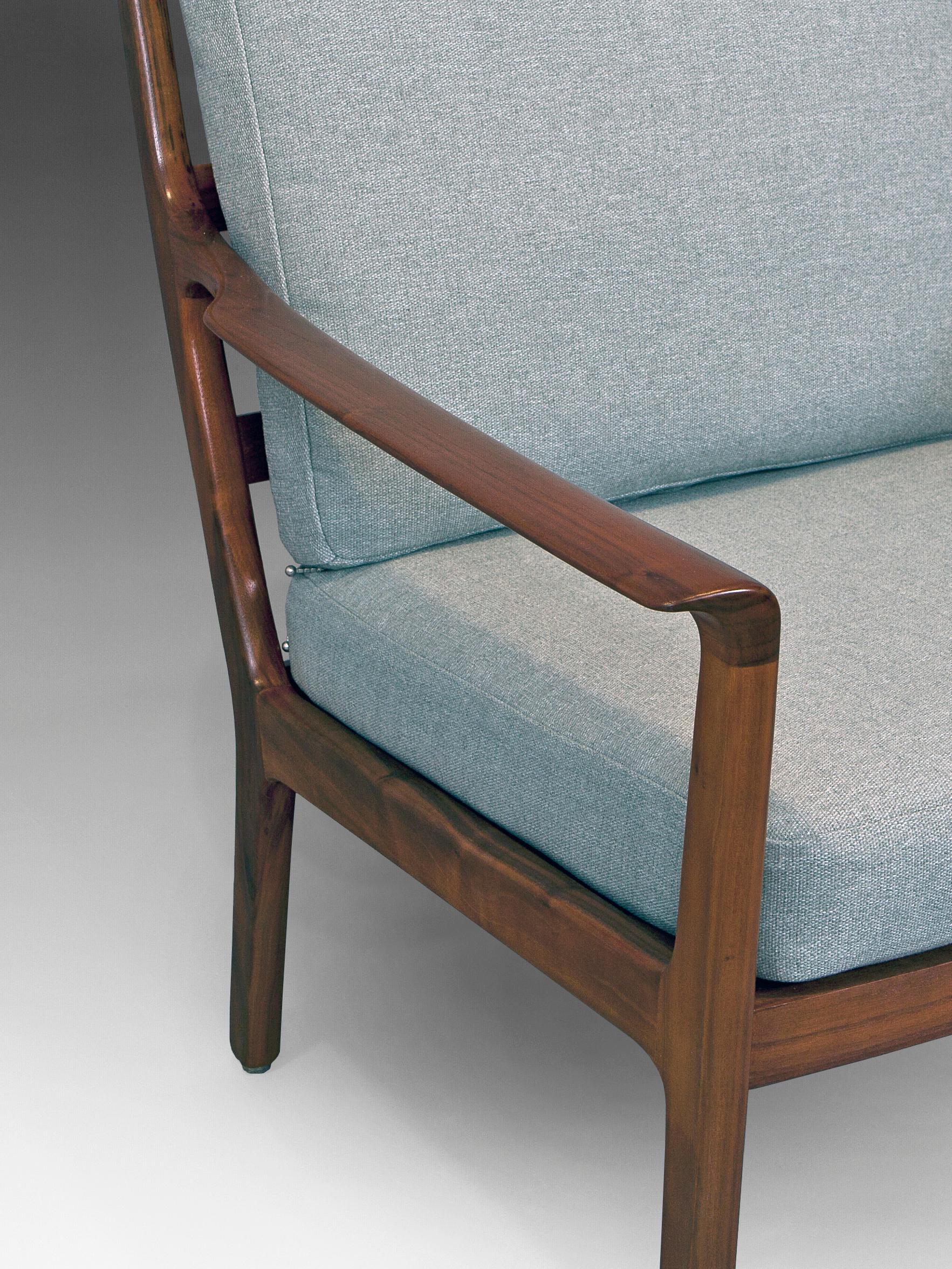 1960's Fredrik A. Kayser ''935'' Armchair in Rosewood In Excellent Condition In Madrid, ES