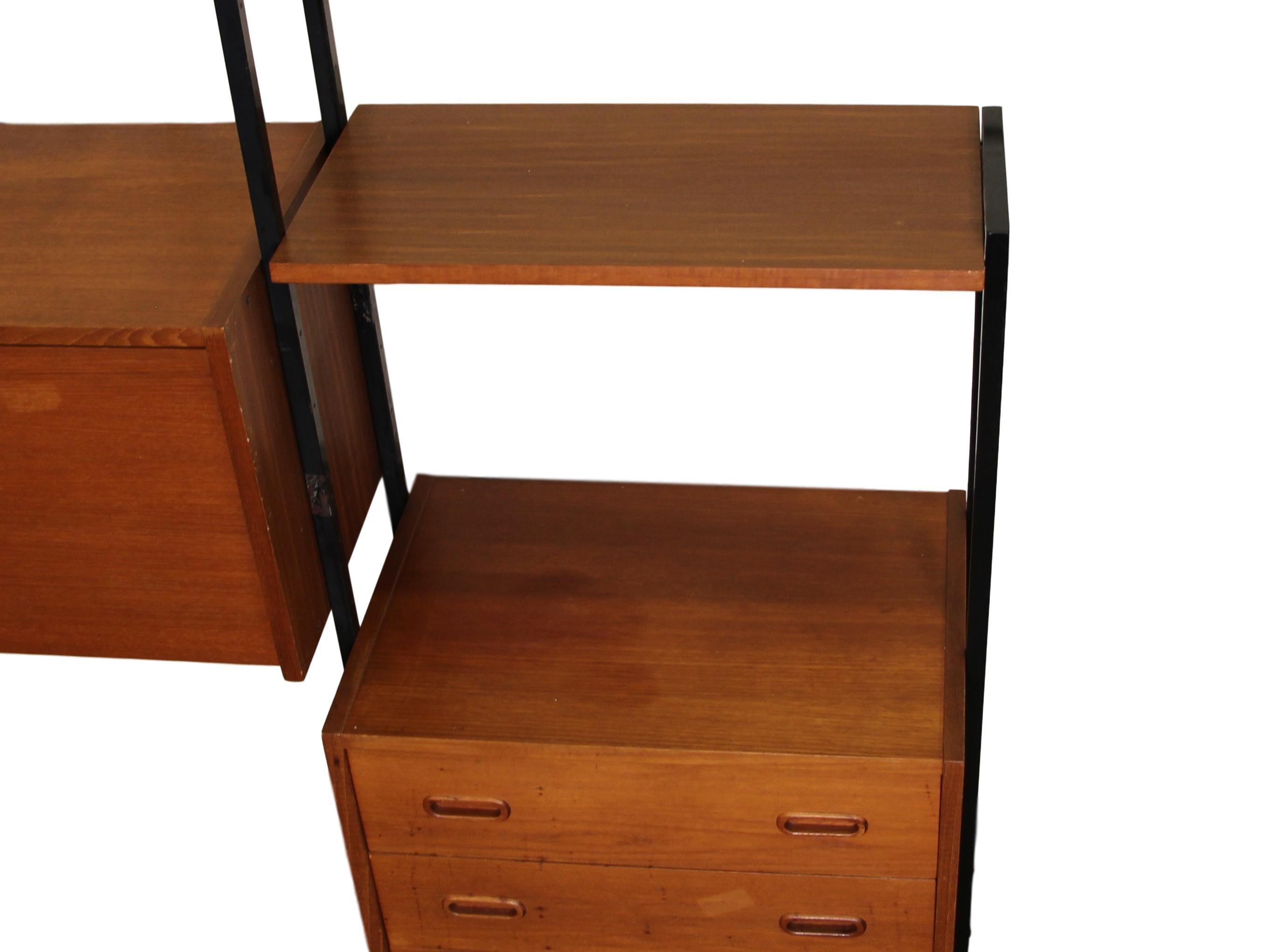 1960s Free Standing Teak Wall Unit by Interflex, UK In Good Condition For Sale In Norcross, GA