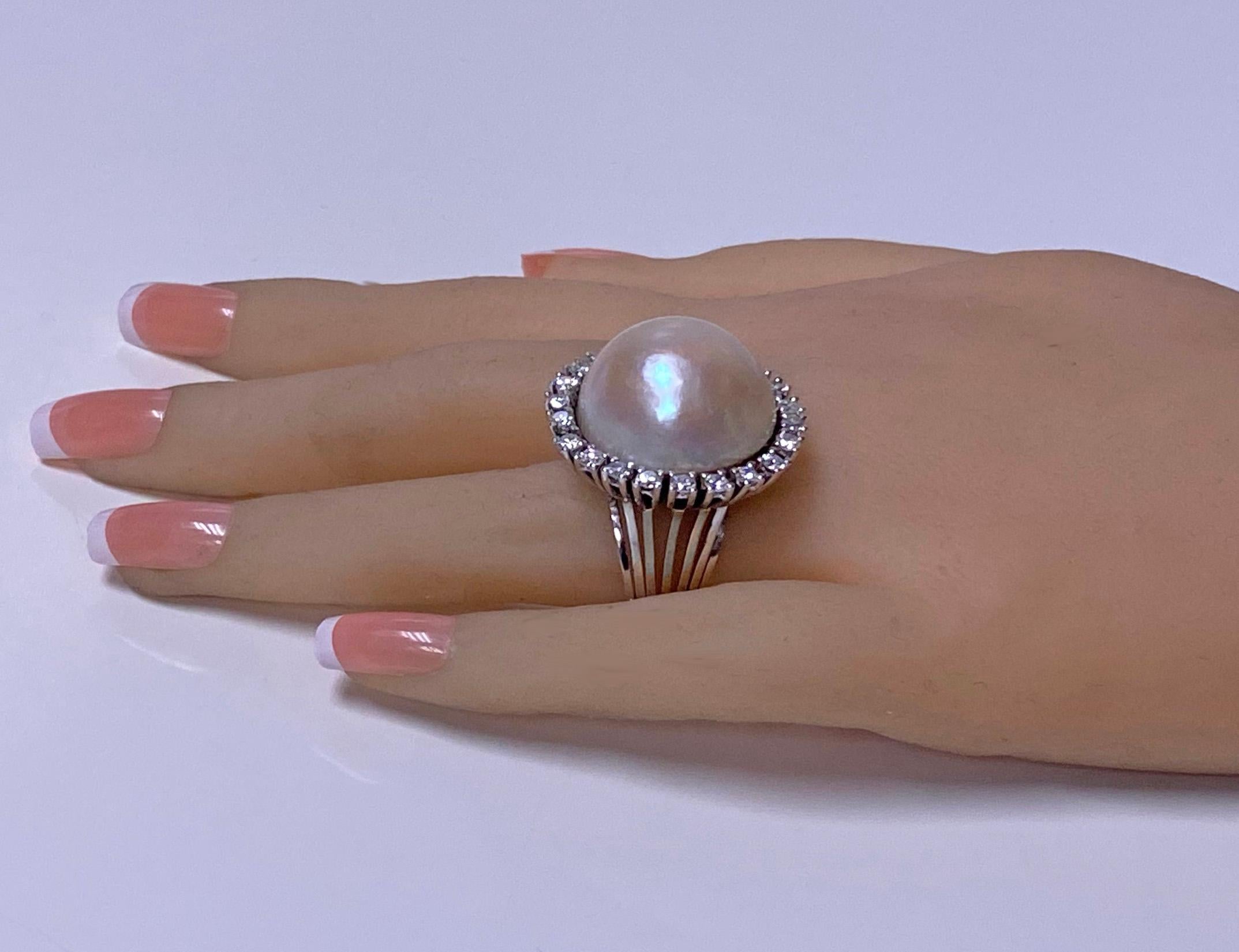 1960er Jahre Französisch 18 Karat Mabe Perle und Diamant-Ring 2