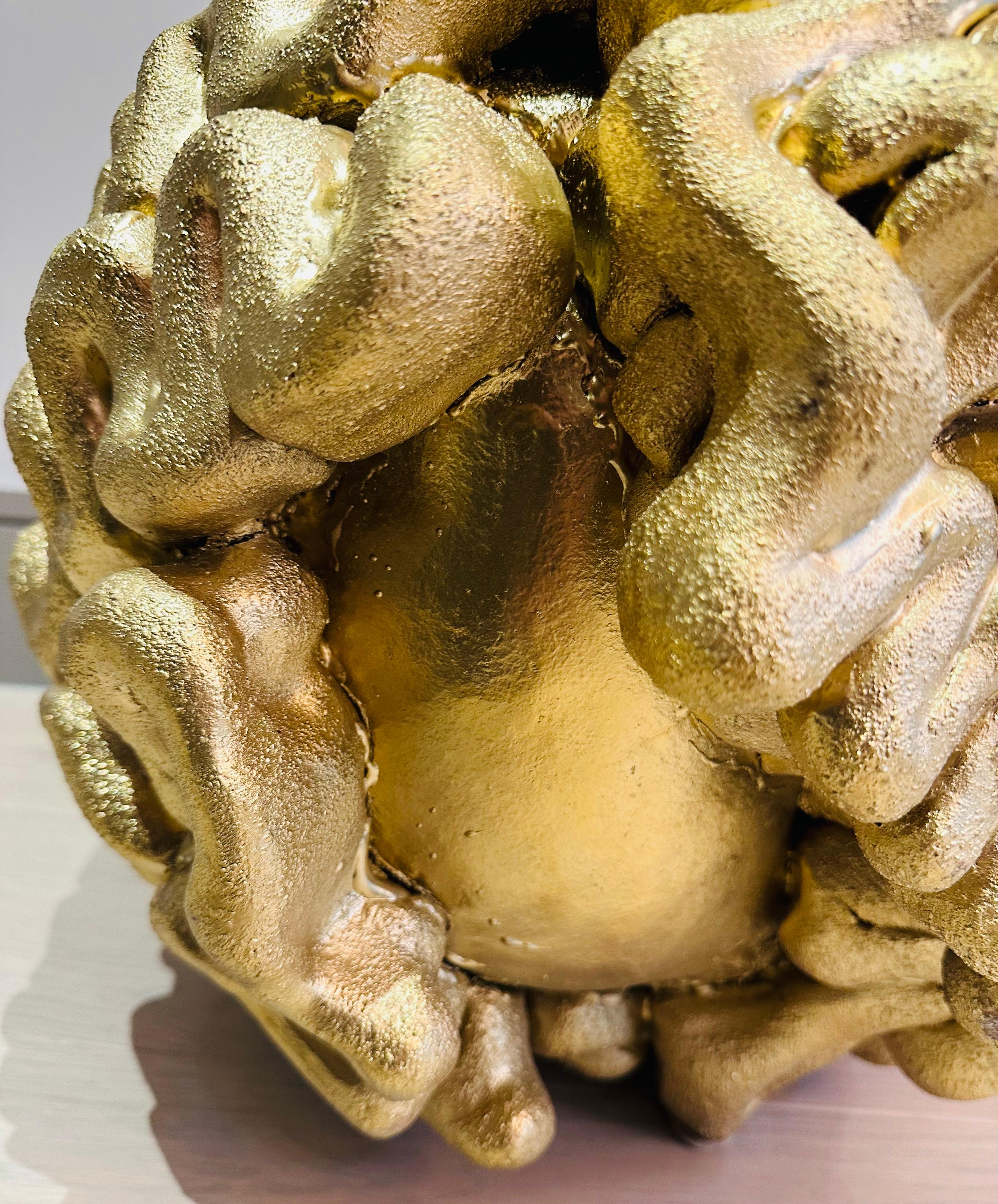 Sculpture circulaire abstraite française des années 1960 en terre cuite dorée Brain, inhabituelle en vente 9