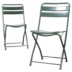 1960
s French Army Green Metal Folding Chairs, Pair
