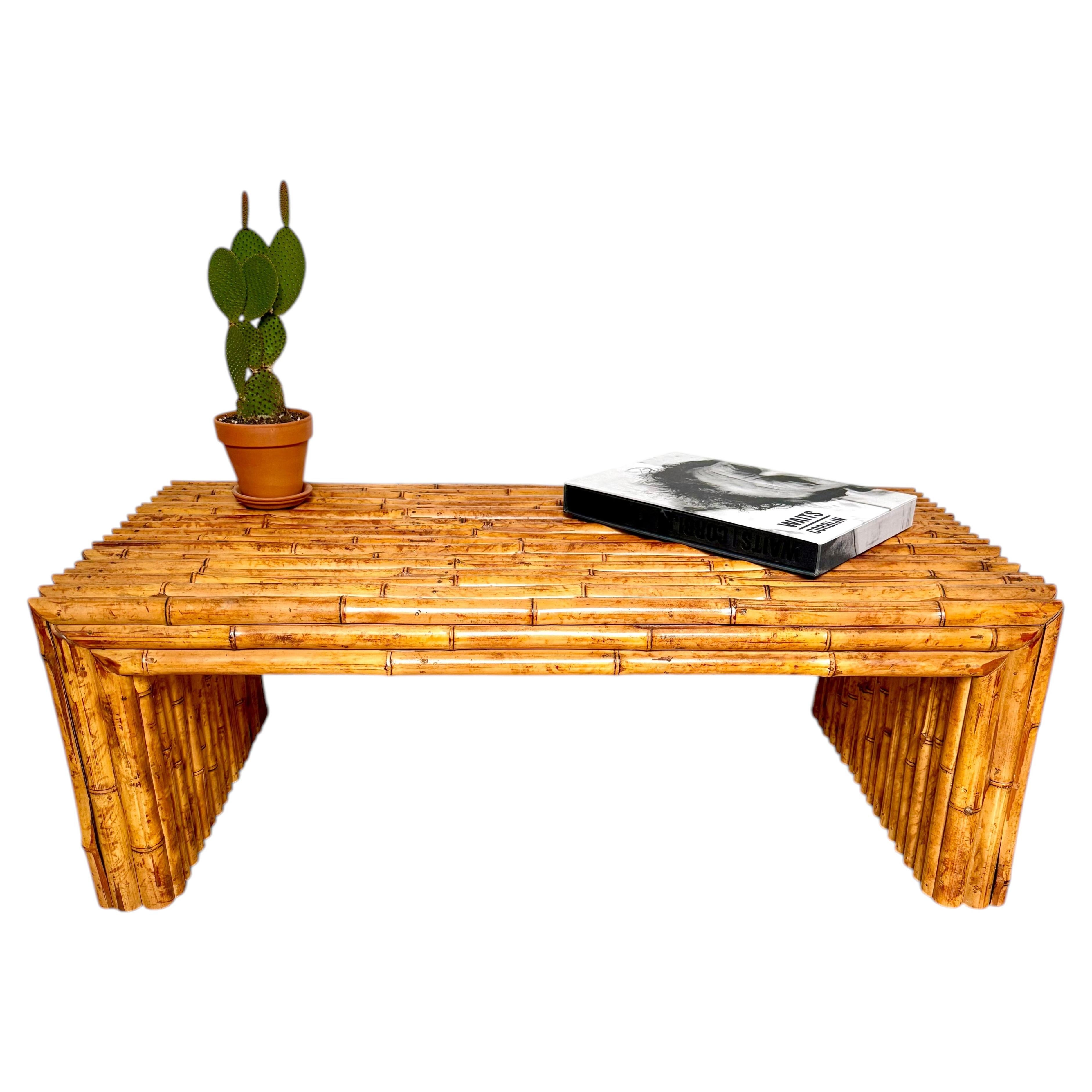 Mesa baja francesa de bambú de los años 60
