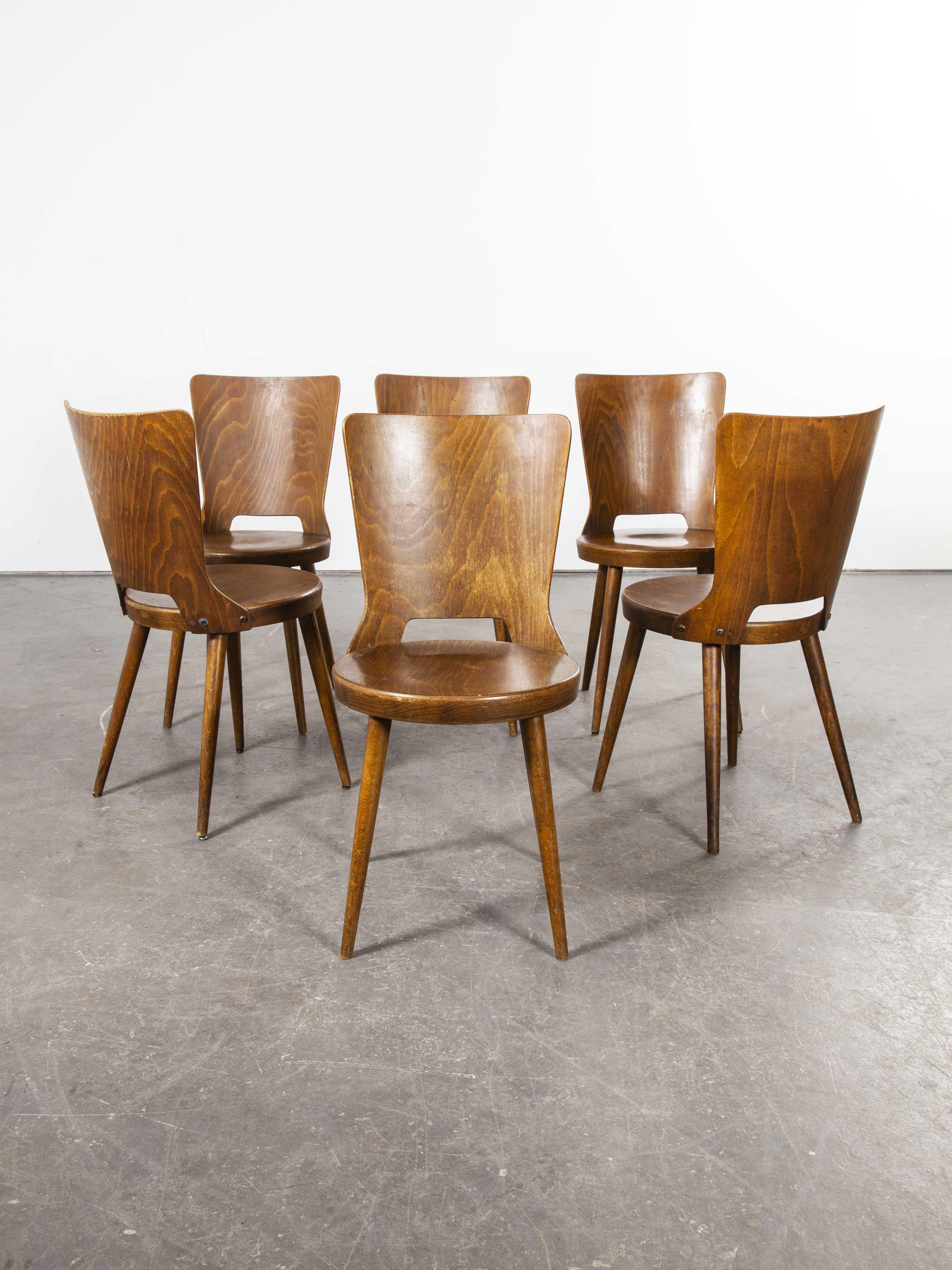 1960’s French Baumann bentwood dove dining chair – set of six
1960’s French Baumann bentwood dove dining chair – set of six. The Dove chairs is one of Baumann’s most beautiful designs. Baumann is a slightly off the radar French producer just