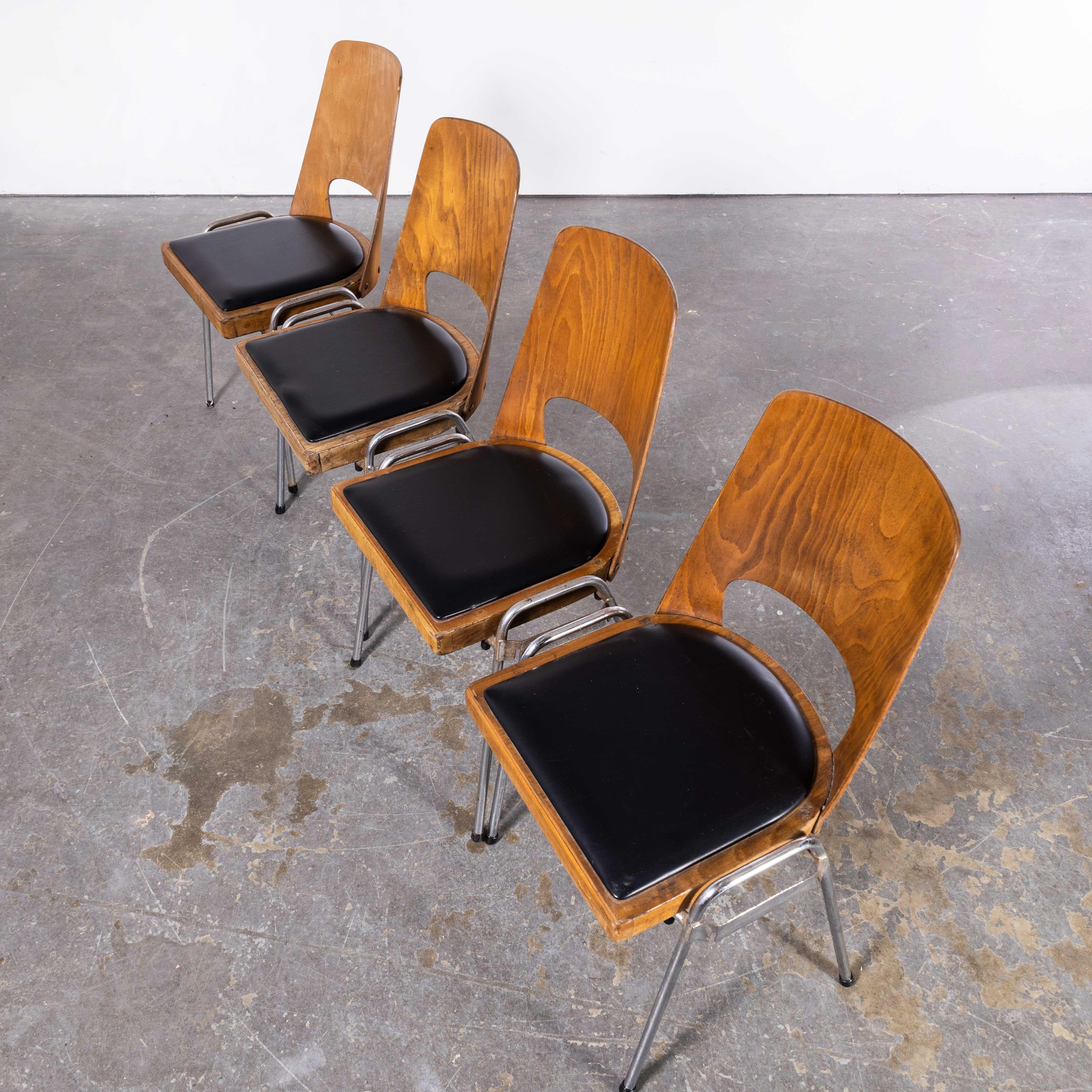 Chaises de salle à manger en bentwood chromé Baumann des années 1960 - Lot de quatre en vente 2