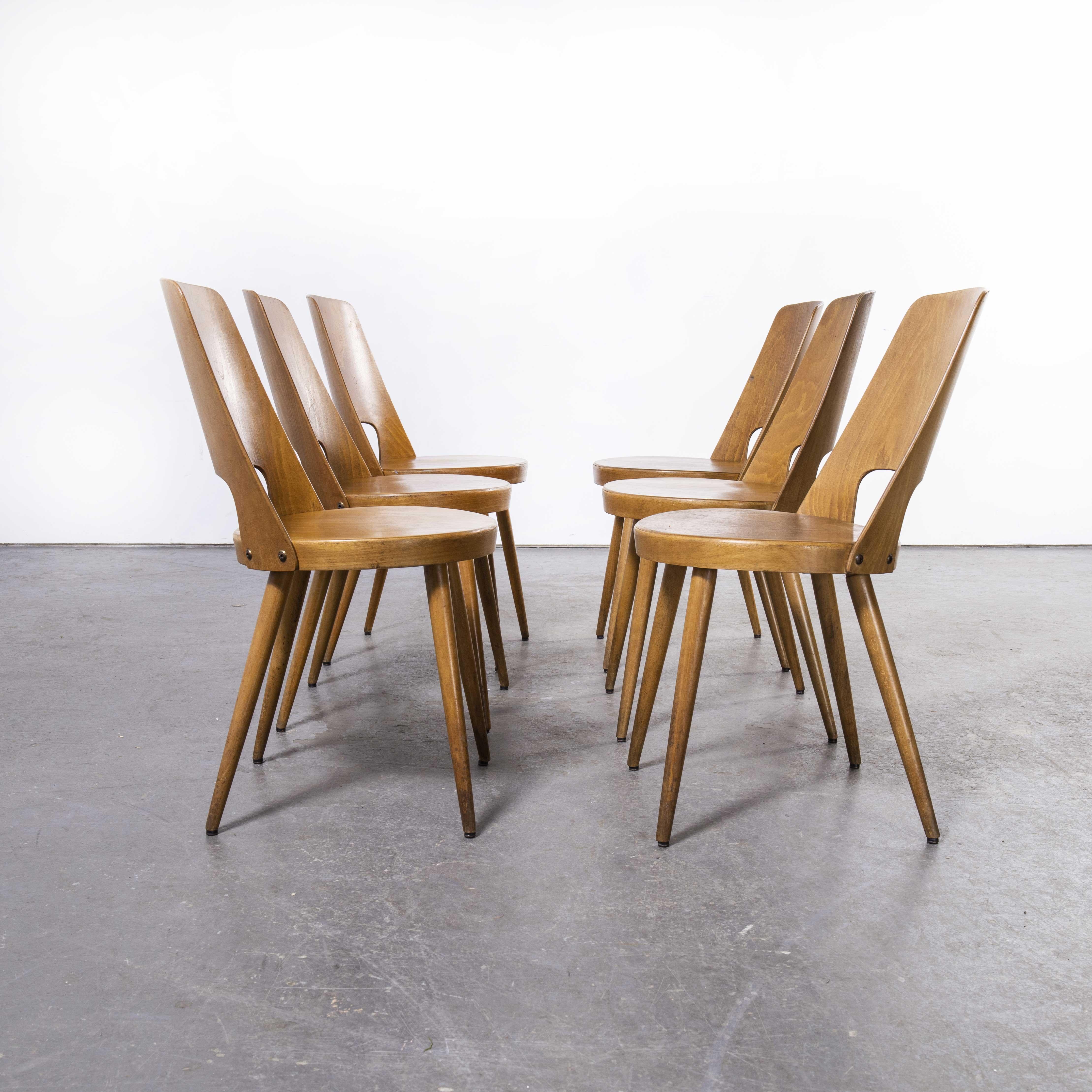 Bois cintré Chaise de salle à manger Mondor en bois de hêtre léger Baumann des années 1960, ensemble de six pièces en vente