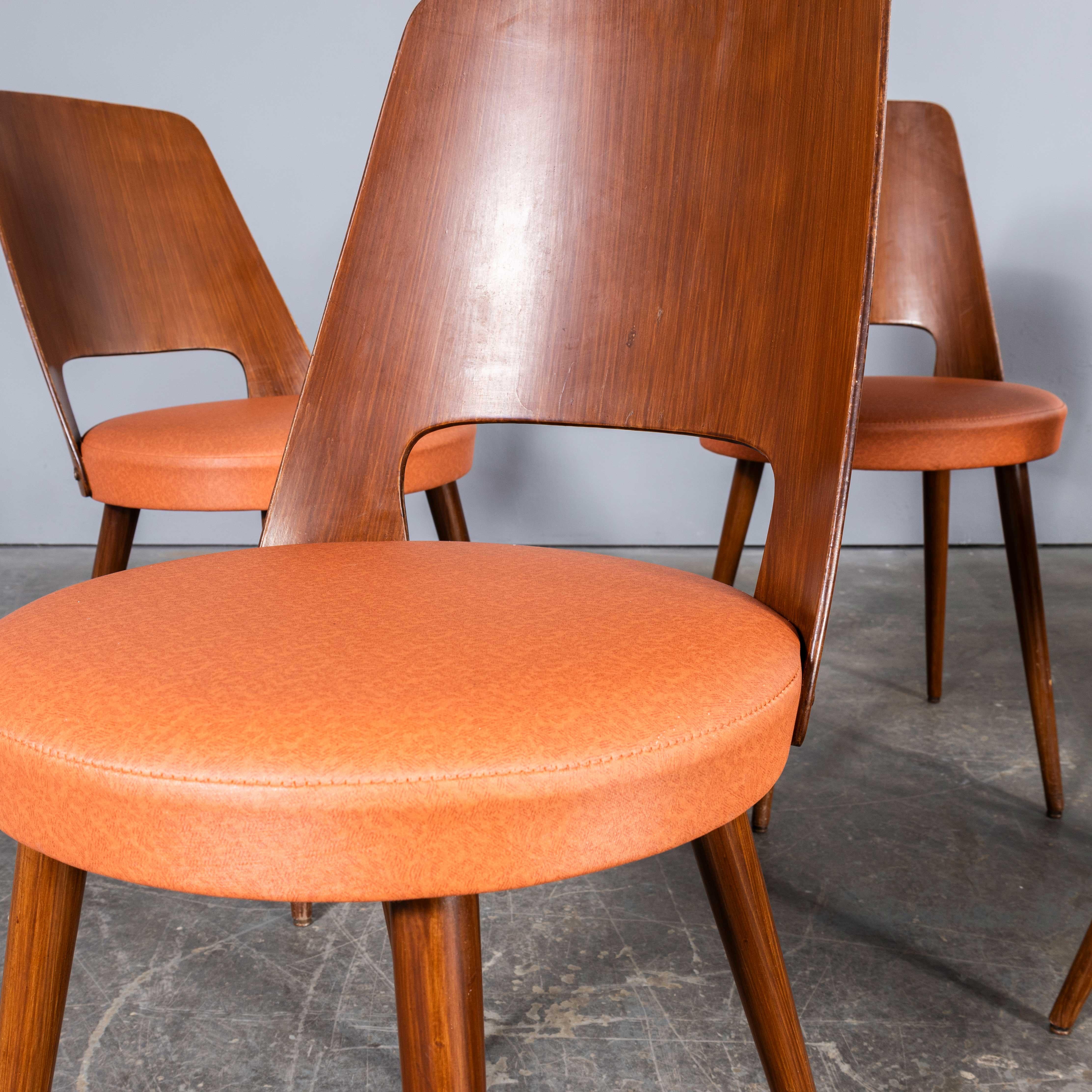 Sedia da pranzo francese Baumann imbottita in legno Bentwood Mondor degli anni '60 - Grandi quantità disponibili

Sedia da pranzo francese Baumann imbottita in legno Bentwood Mondor degli anni '60 - Grandi quantità disponibili. Sedia classica da