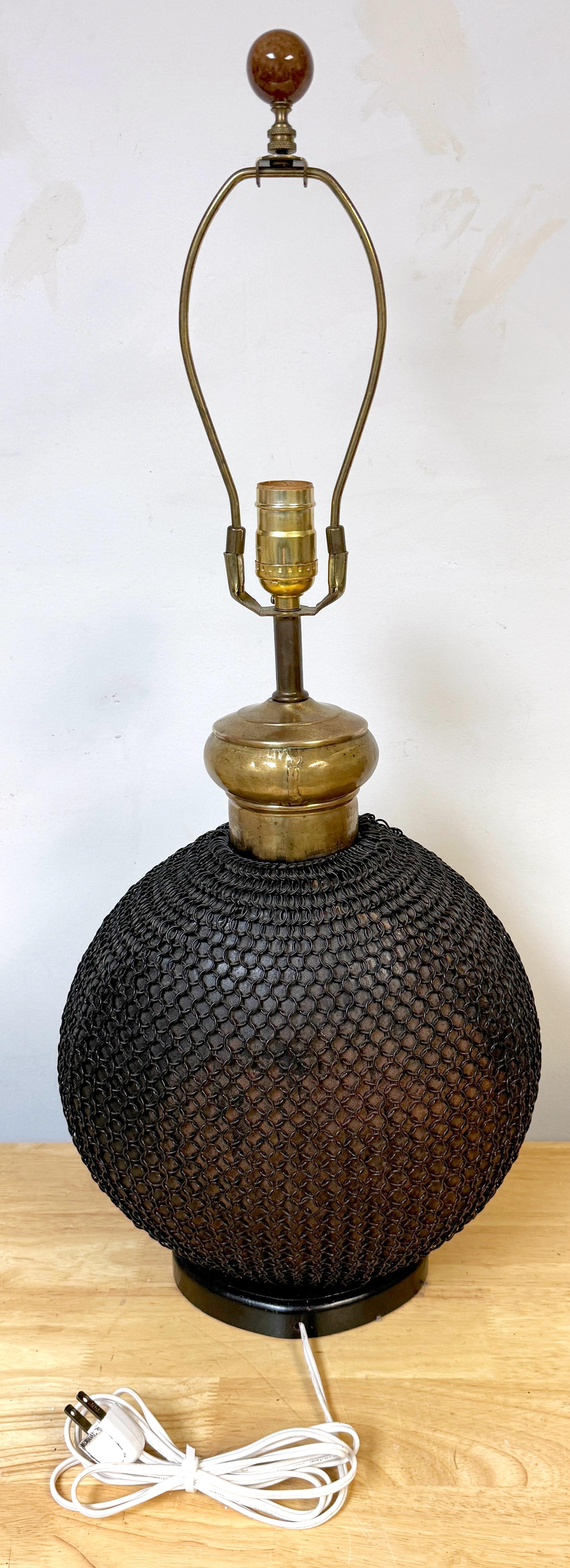 1960s French Brass & Metal Chain Mail Rounded Orb Lamp In Good Condition For Sale In West Palm Beach, FL