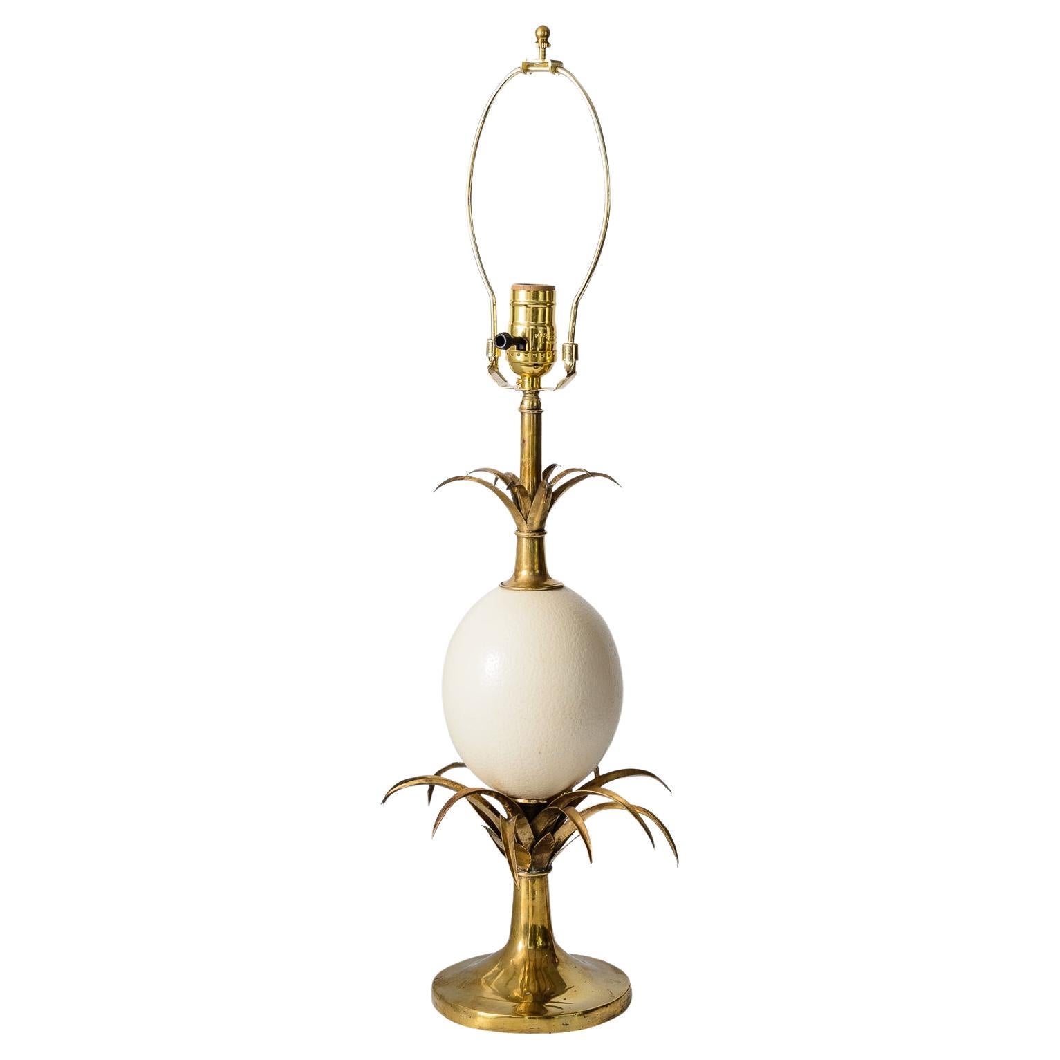 1960er Jahre Französisch Messing & Straußenei Lampe zugeschrieben Maison Charles