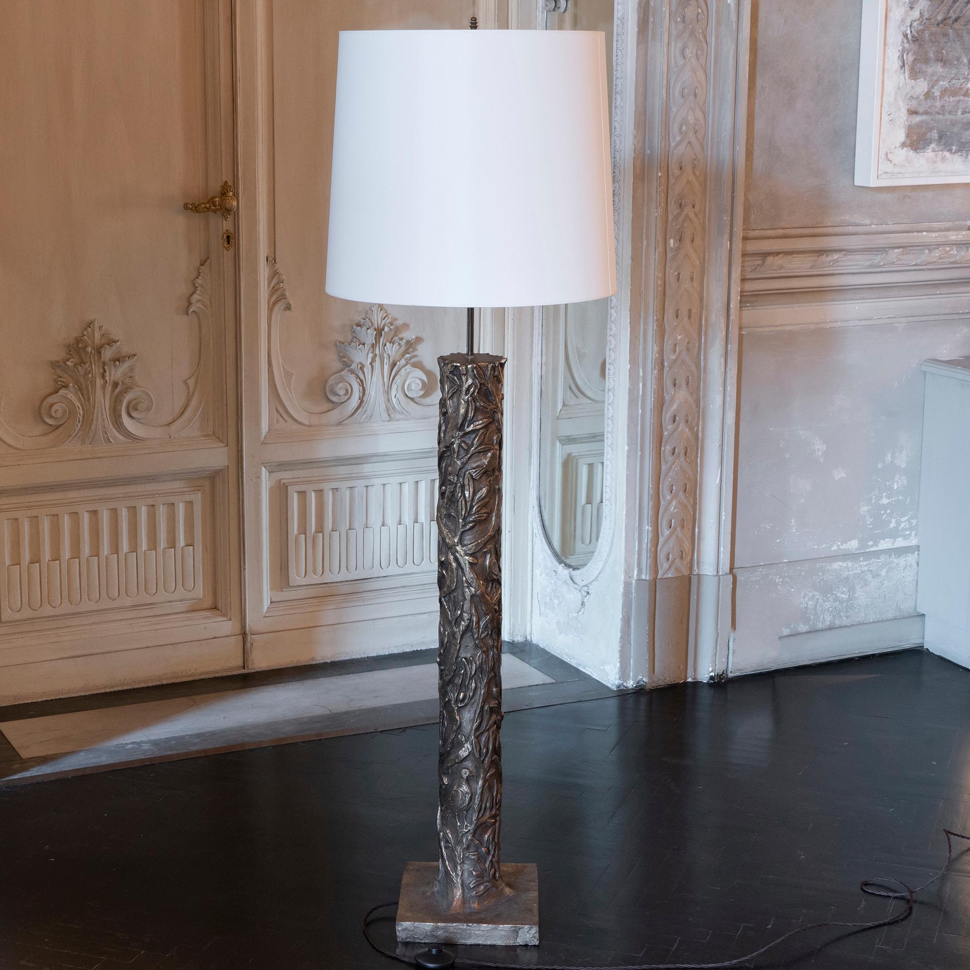 1960s French Brass Sculptural Floor Lamp with Flora and Fauna Motif 5