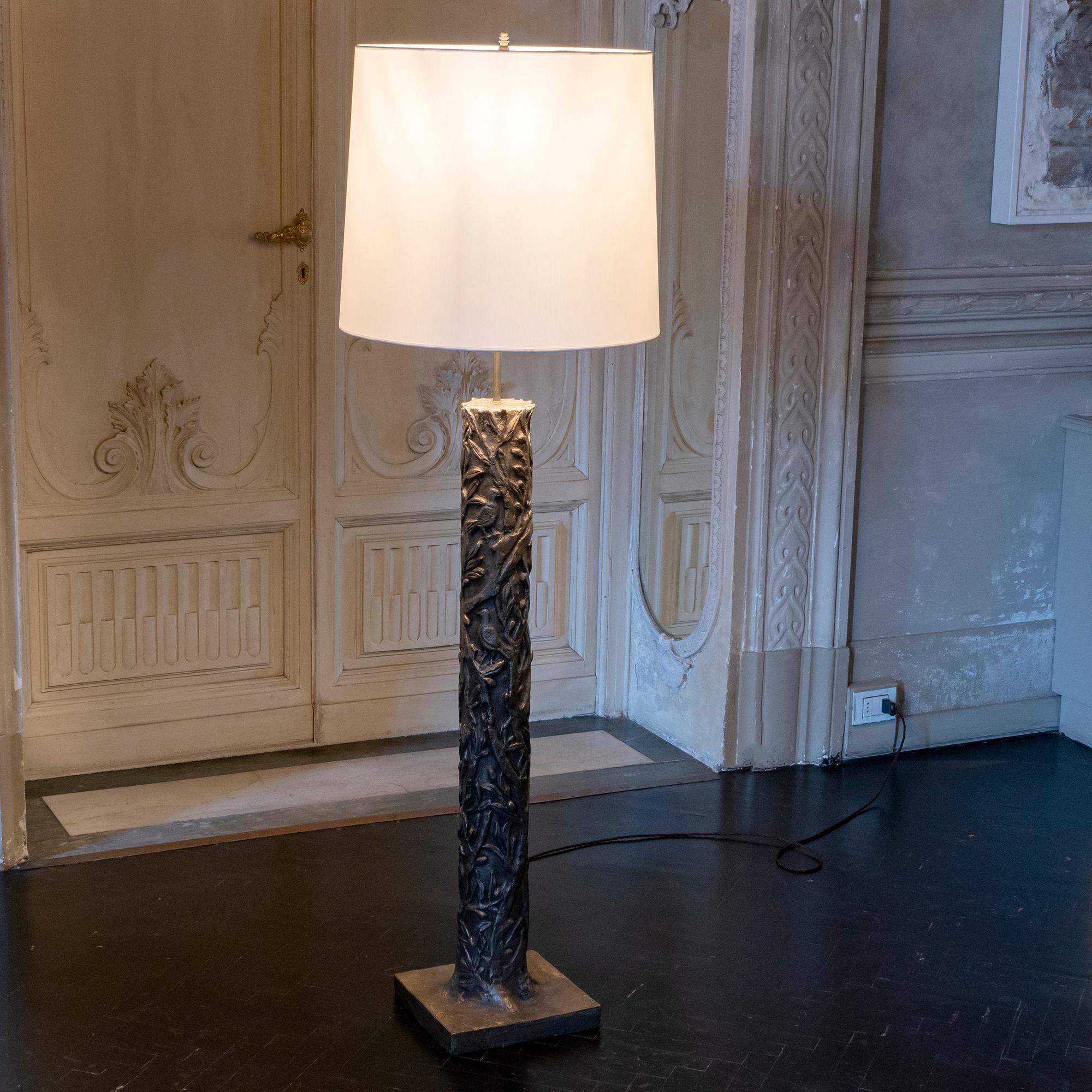 1960s French Brass Sculptural Floor Lamp with Flora and Fauna Motif 7