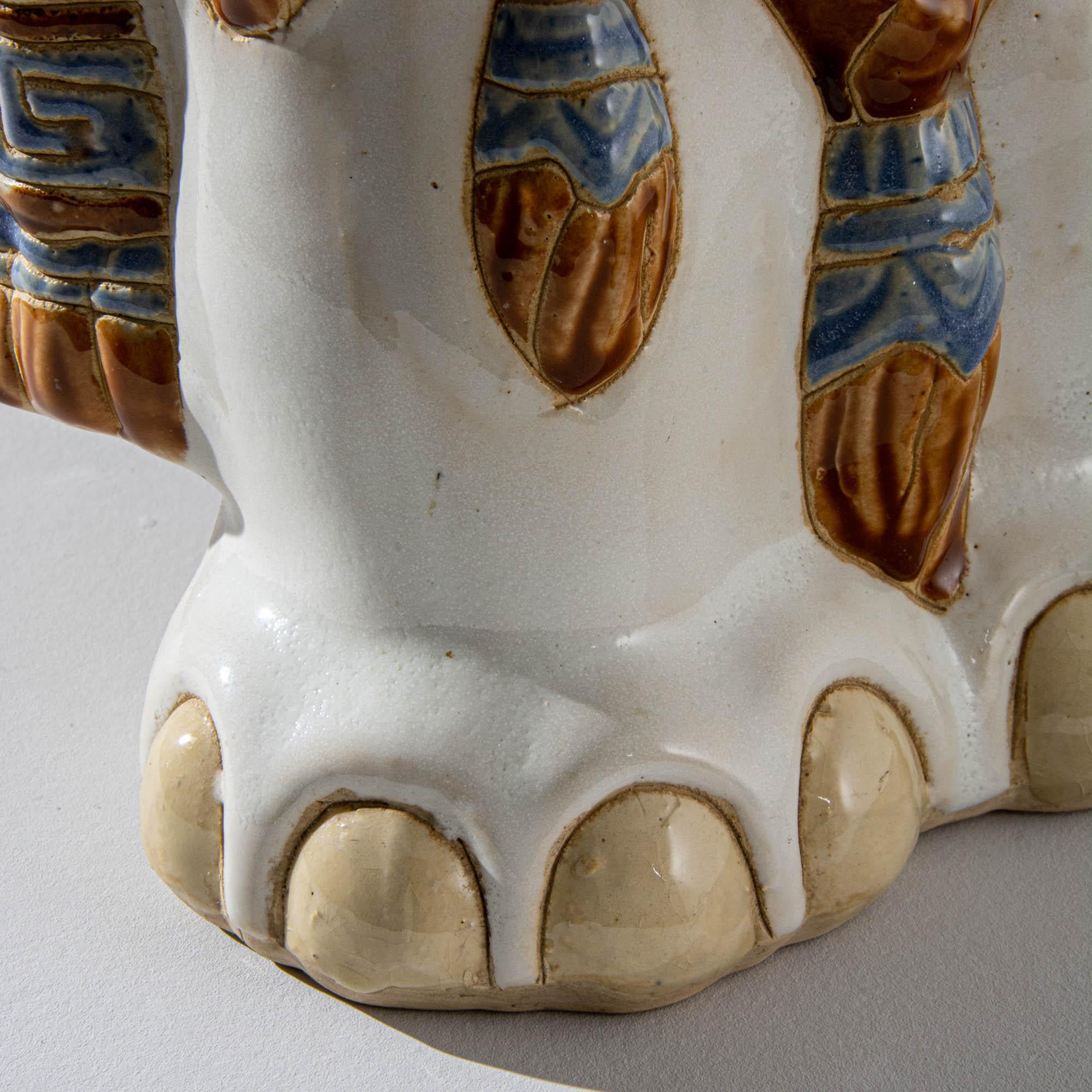 Eléphant en céramique français des années 1960 en vente 3
