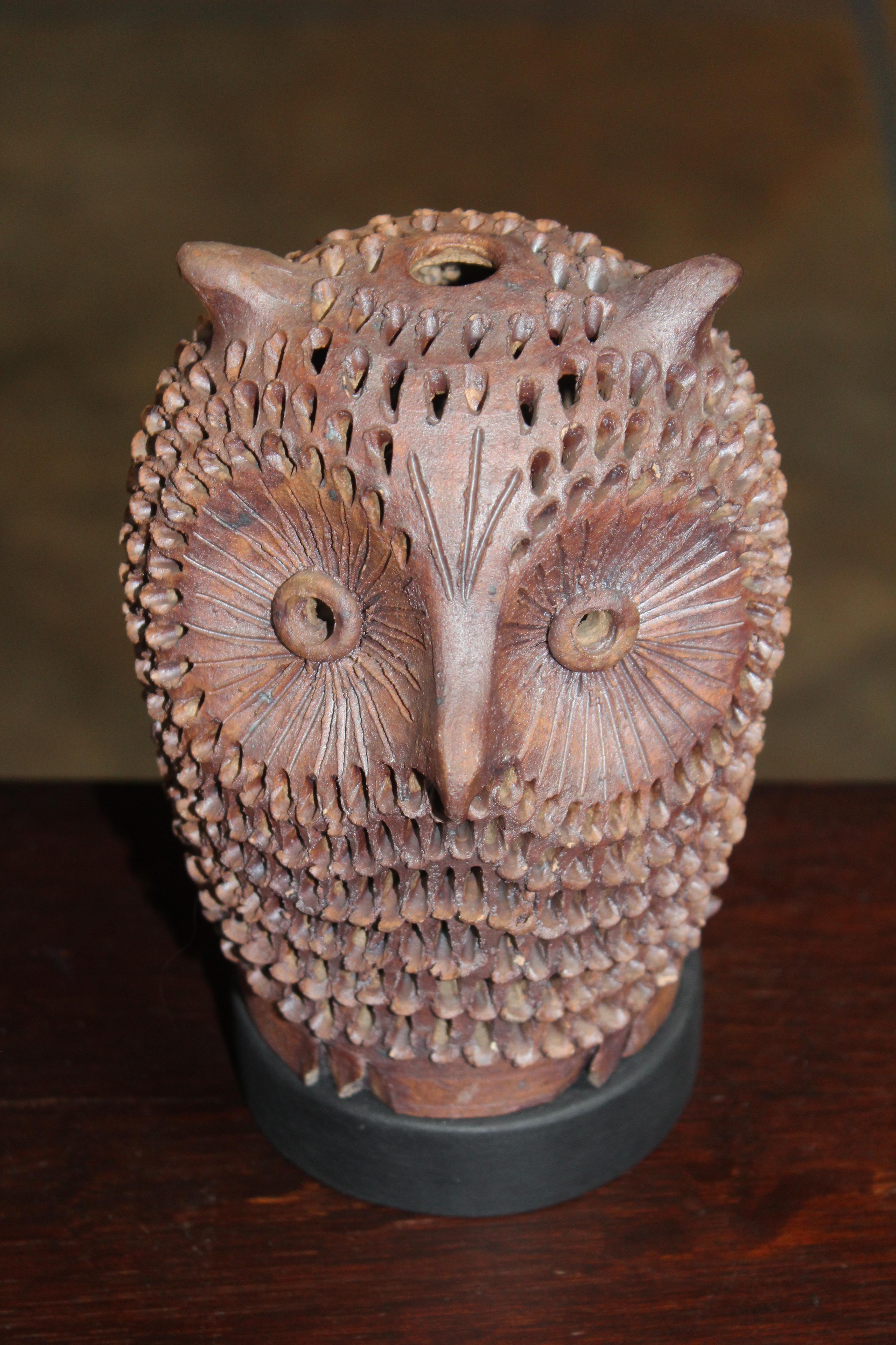 1960s French Ceramic Owl Table Lamp In Excellent Condition In Los Angeles, CA