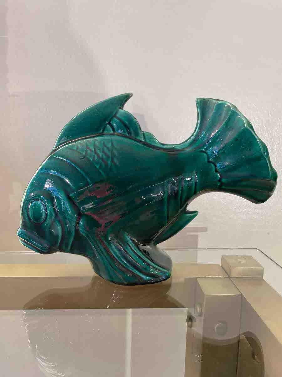 Gorgeous and rare 1960s green glazed cracklè ceramic fish. Art ceramic made in France.

There may be some slight imperfections due to its vintage nature and that is part of the charm of this item.

Measurements 26 x 10 x H 20 cm.

Price INCLUDES the