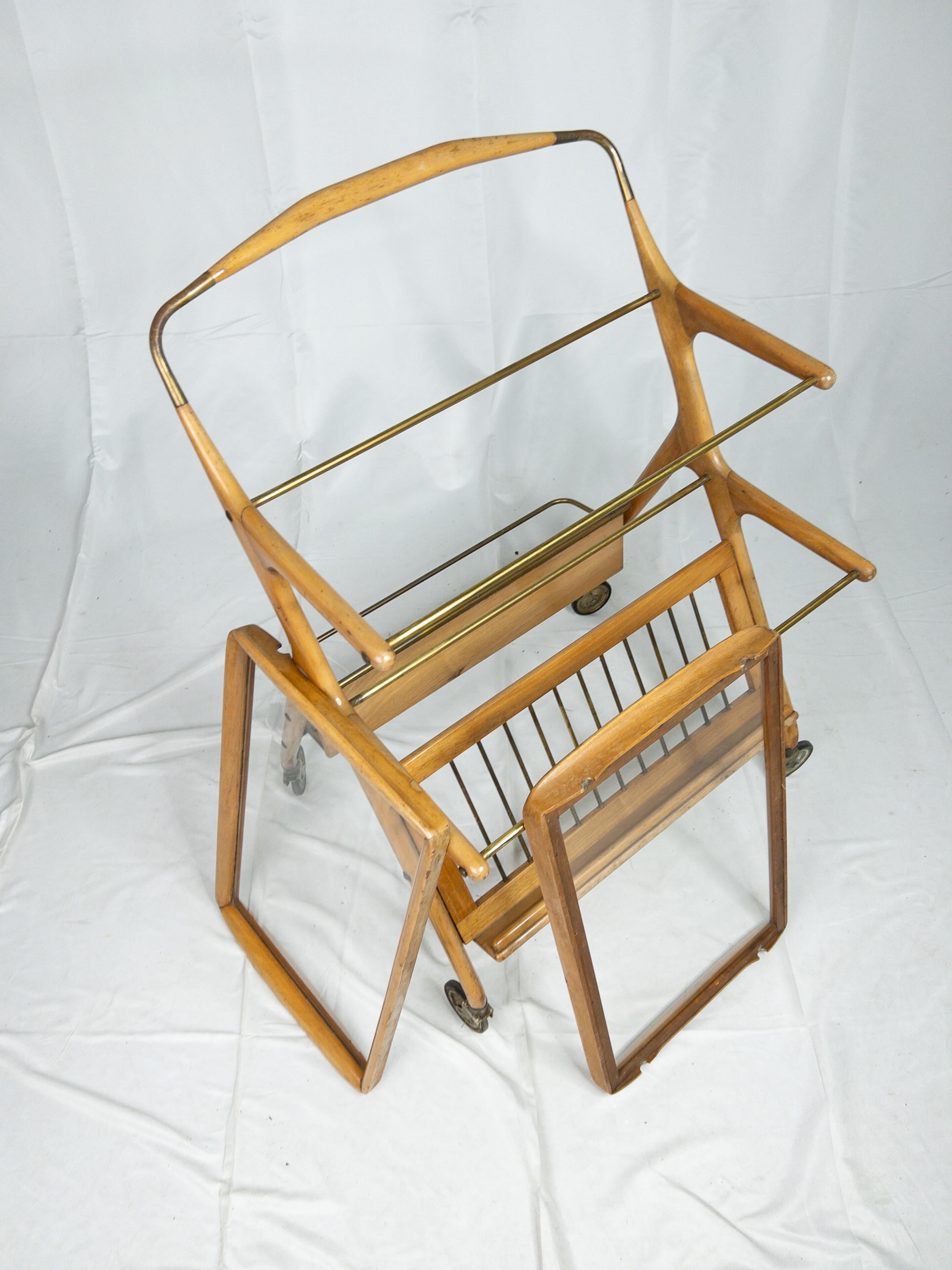 1960’s French Collapsible Wooden Bar Cart For Sale 11