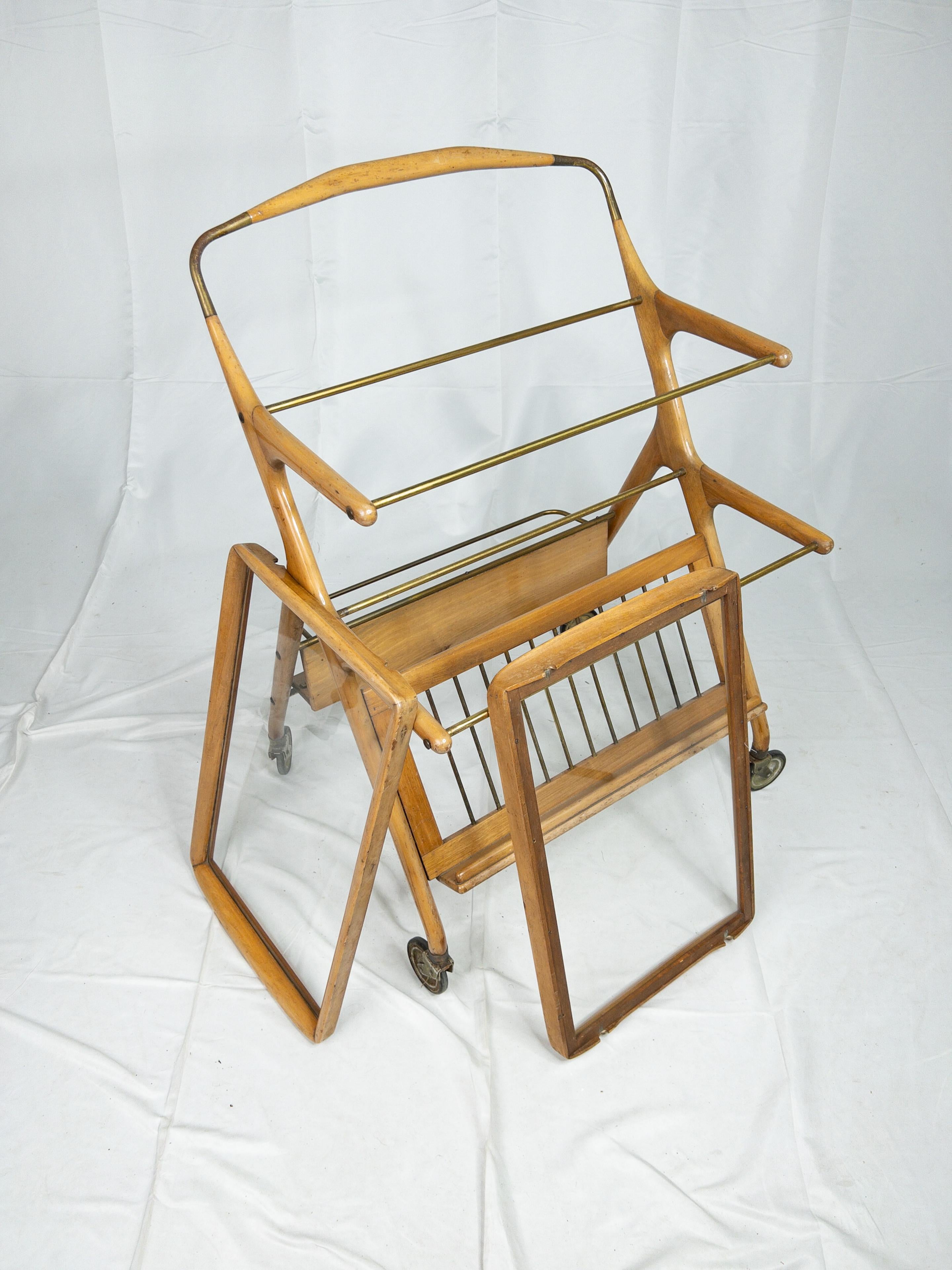 1960’s French Collapsible Wooden Bar Cart For Sale 2
