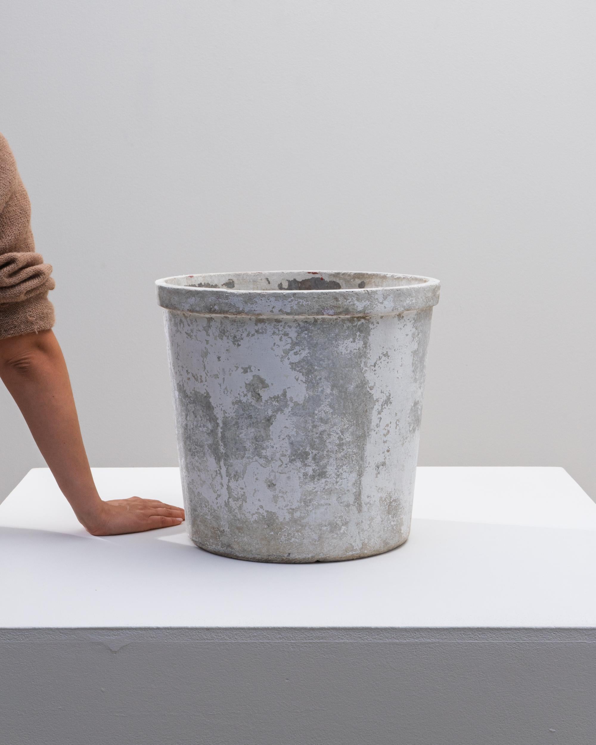 Francese 1960s French Concrete Planter in vendita