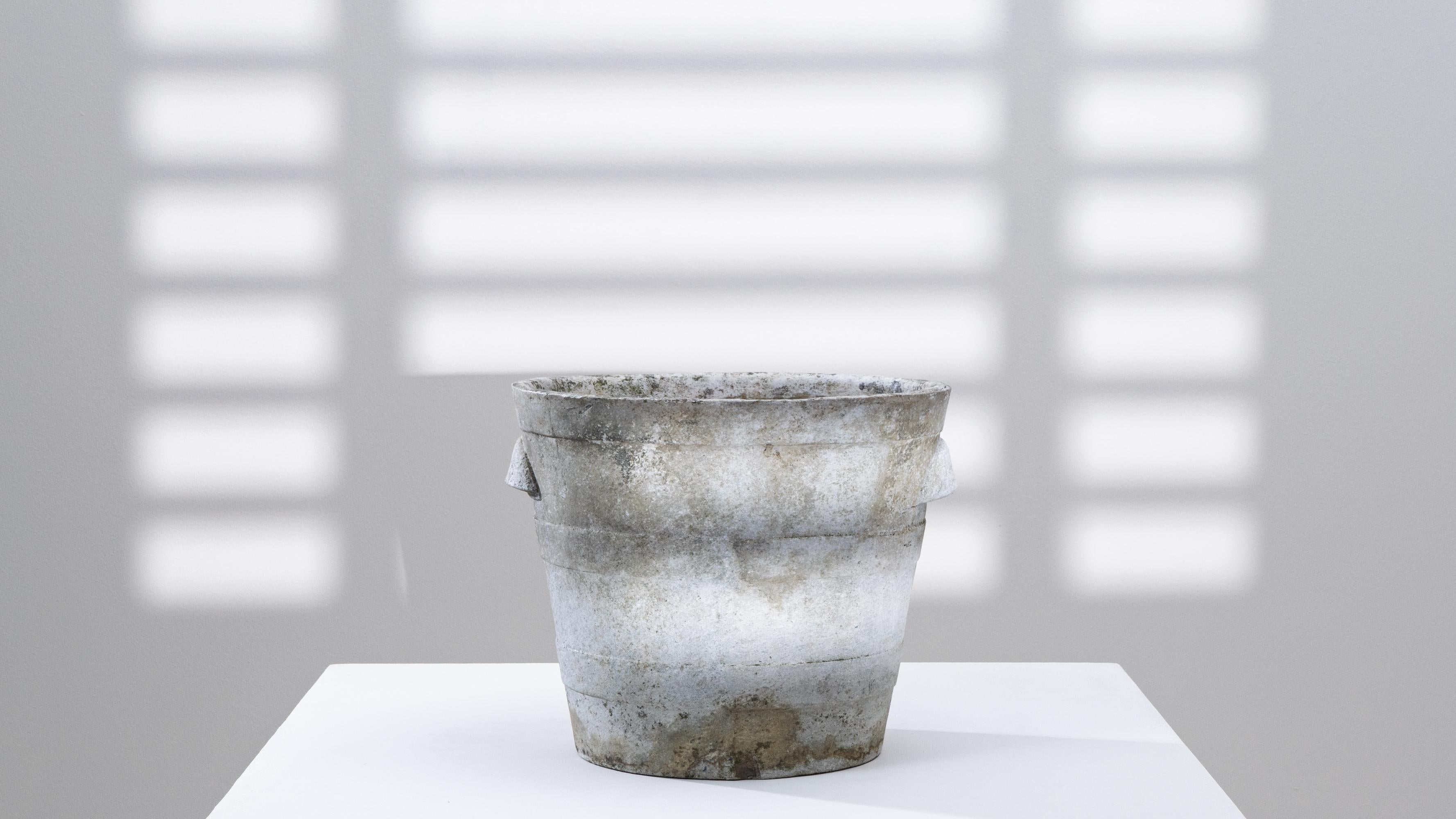 XX secolo 1960s French Concrete Planter in vendita