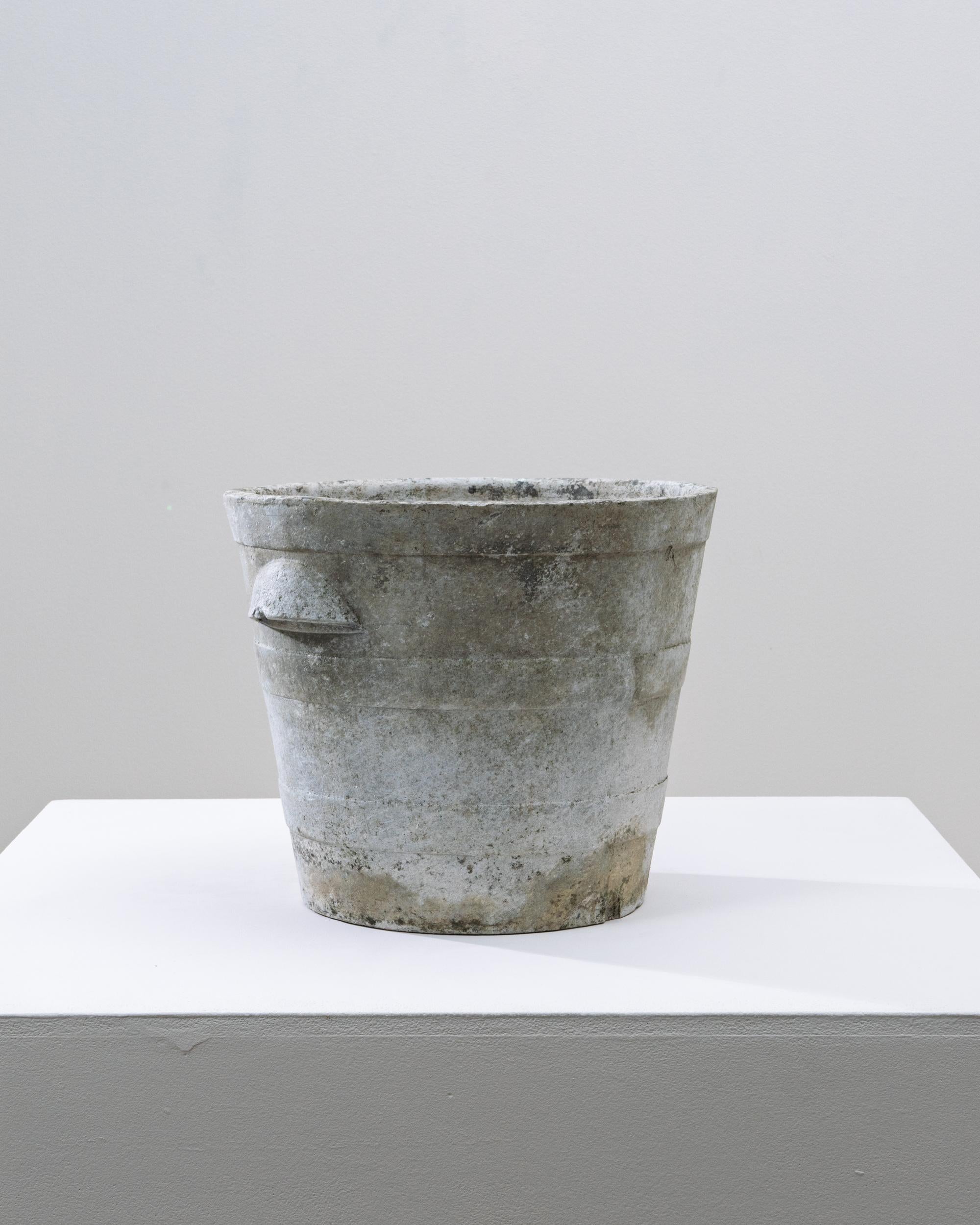 Calcestruzzo 1960s French Concrete Planter in vendita