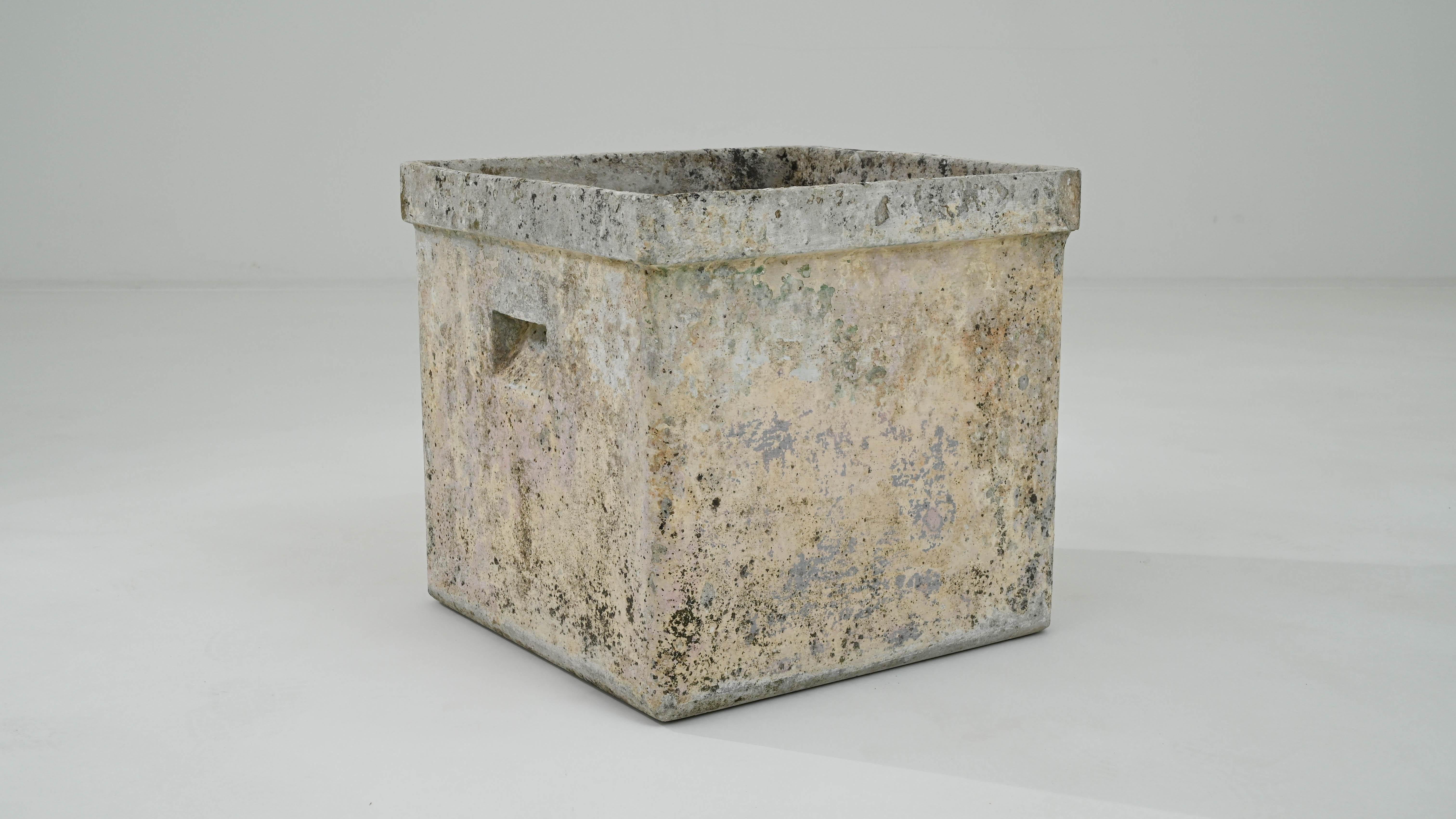 1960s French Concrete Planter For Sale 2