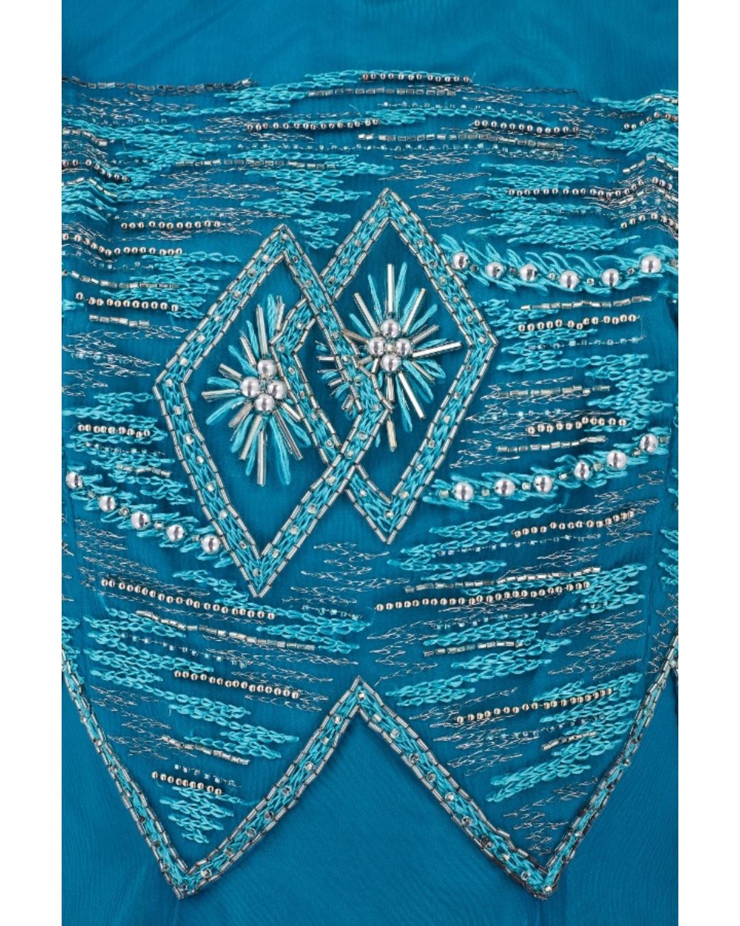 Abito Couture francese anni '60 in organza con corpetto ricamato e con perline in vendita 3