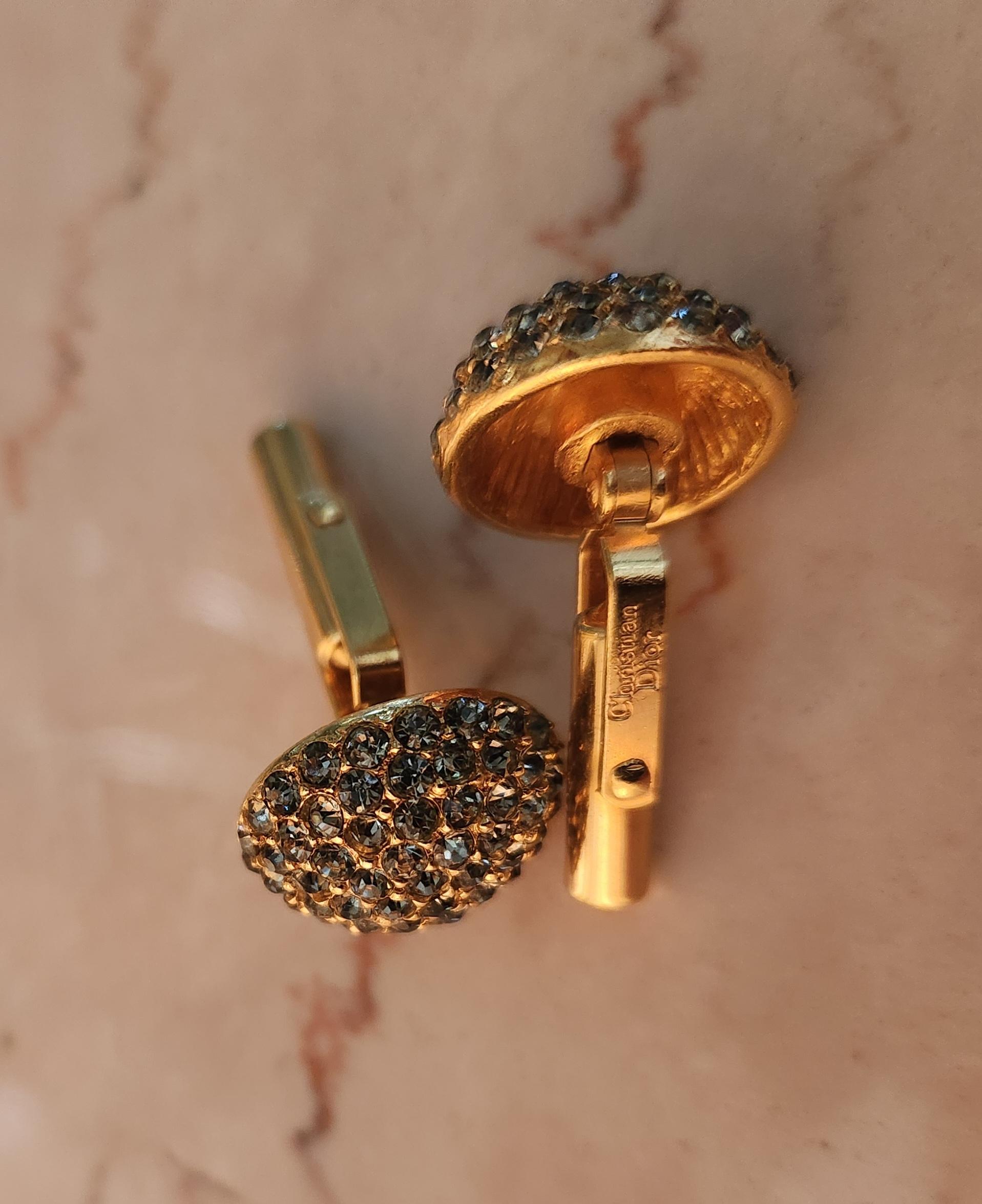 Mid-Century moderno Gemelli da polso francesi anni '60 Vintage Christian Dior Gold Pavé in vendita