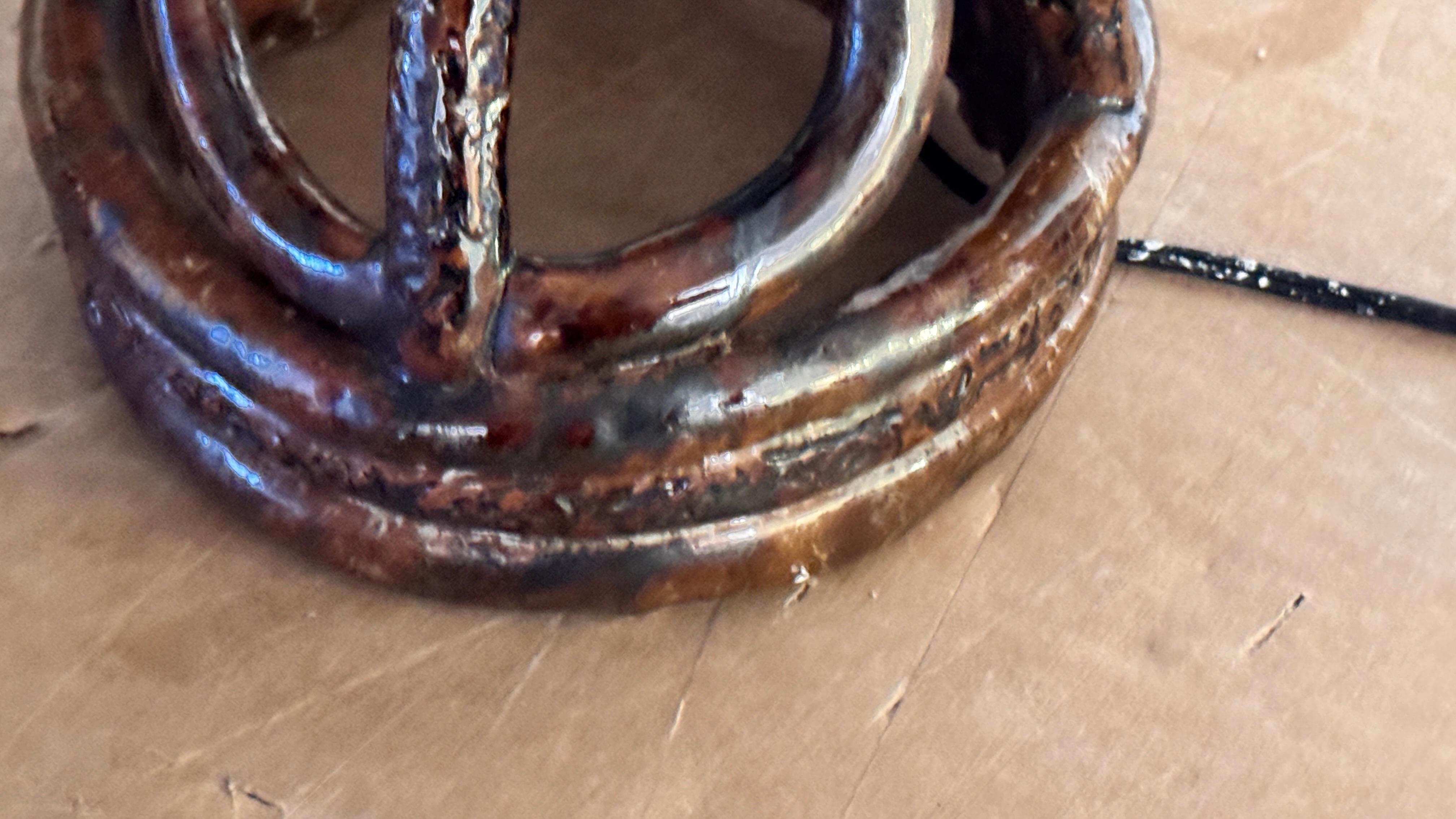 1960s French Earthenware Table Lamp in Sculptural Terracotta en venta 1